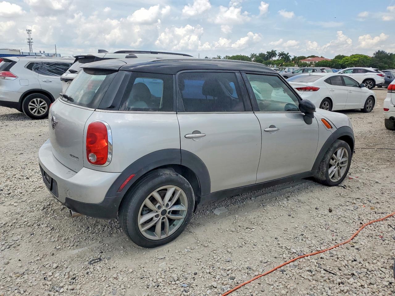 2013 Mini Cooper Countryman Серебряный vin: WMWZB3C55DWM31329