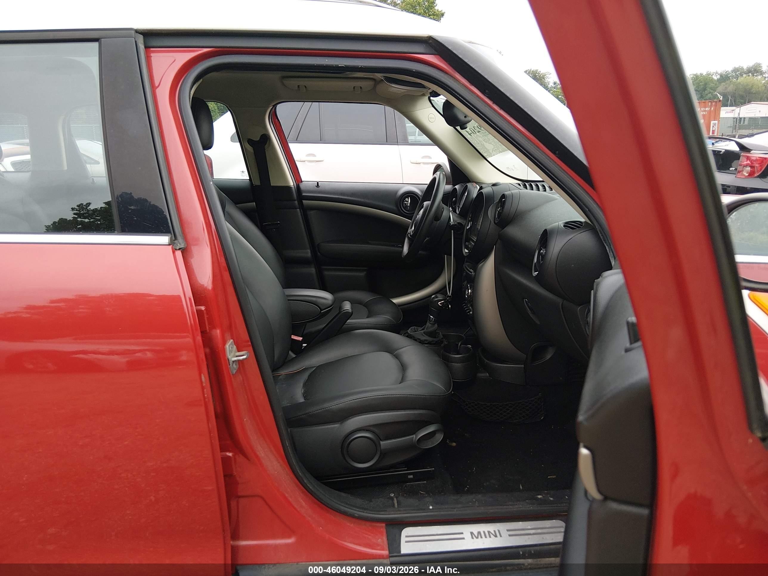 2014 Mini Cooper Countryman Cooper (m6) Red vin: WMWZB3C55EWR36983