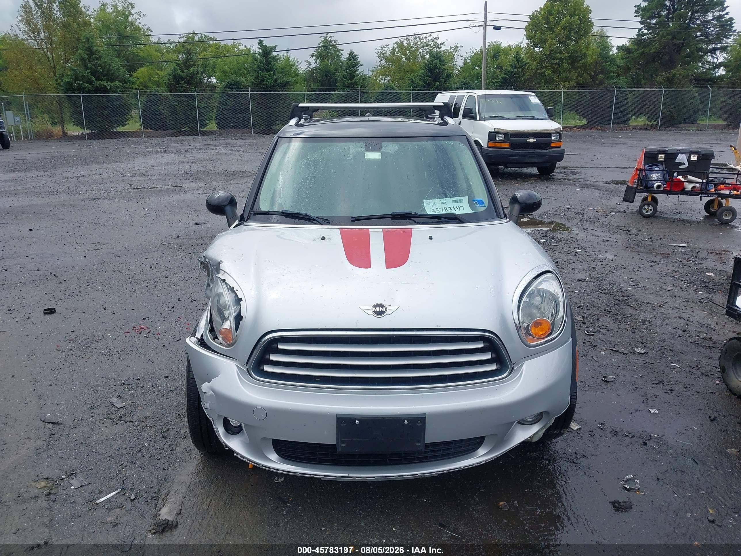 2014 Mini Countryman Cooper Silver vin: WMWZB3C55EWR38183