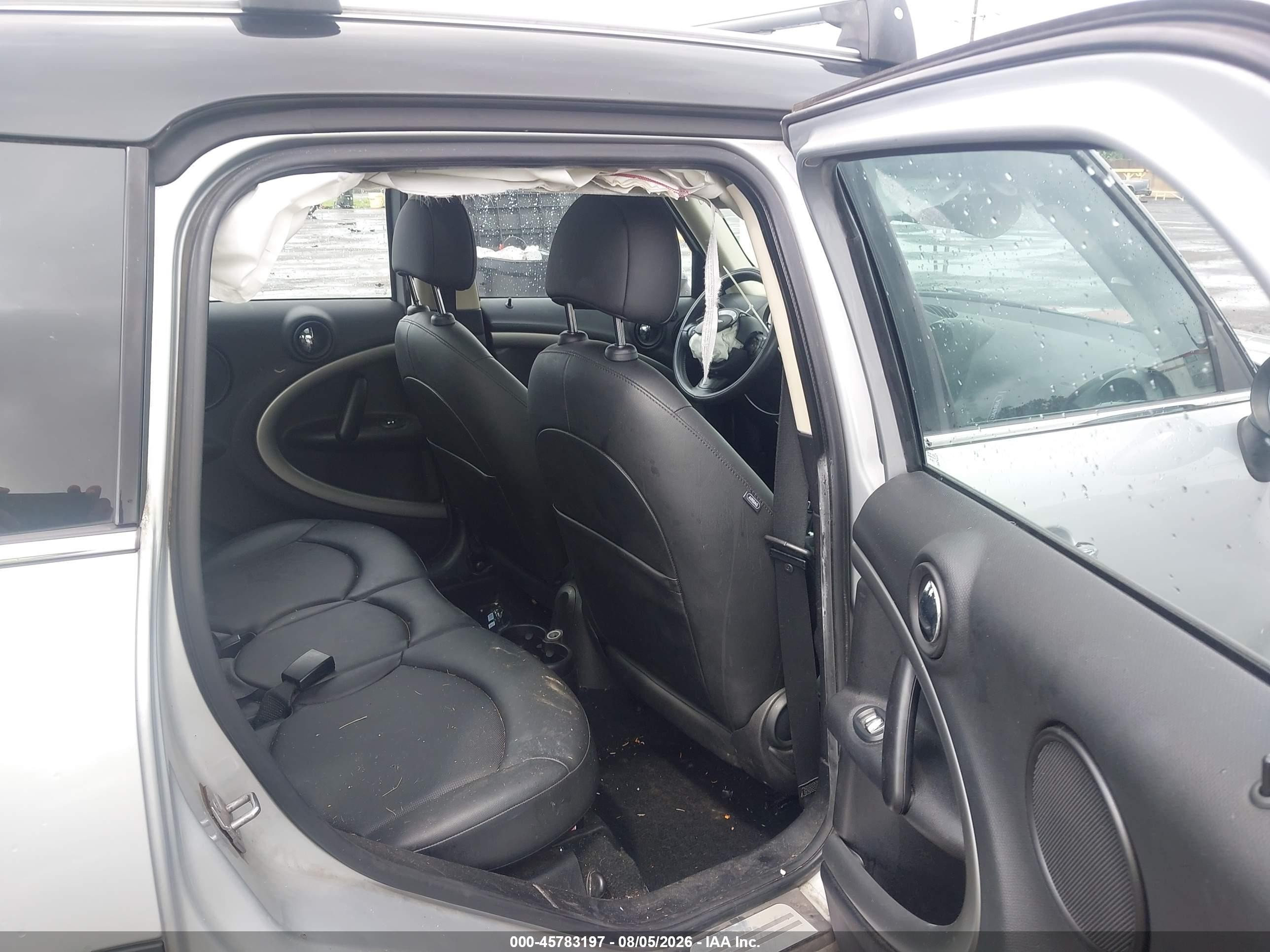 2014 Mini Countryman Cooper Silver vin: WMWZB3C55EWR38183