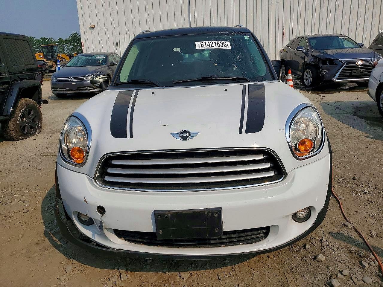 2011 Mini Cooper Countryman White vin: WMWZB3C56BWM29294