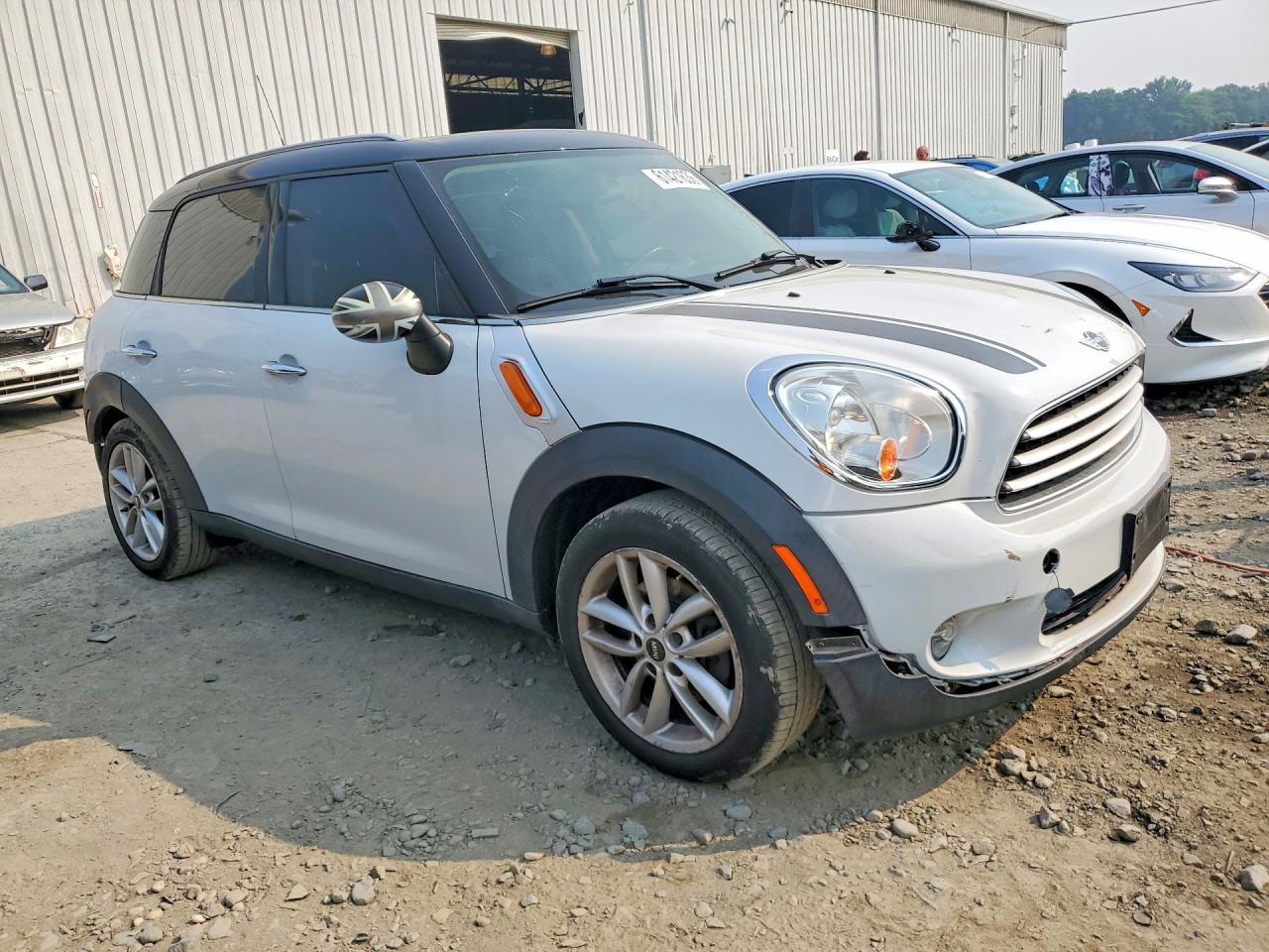 2011 Mini Cooper Countryman White vin: WMWZB3C56BWM29294