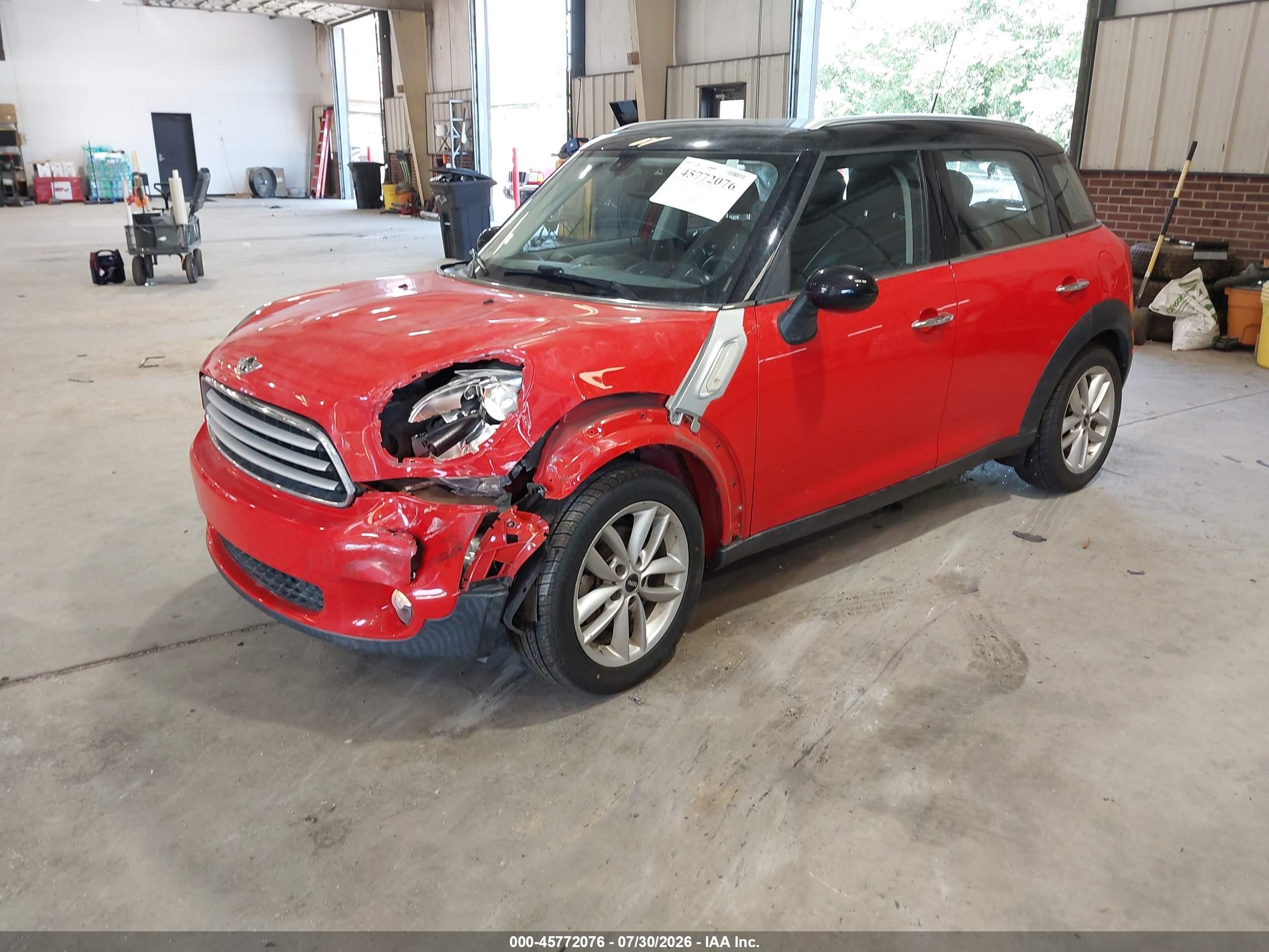 2012 Mini Cooper Countryman   Red vin: WMWZB3C56CWM03070