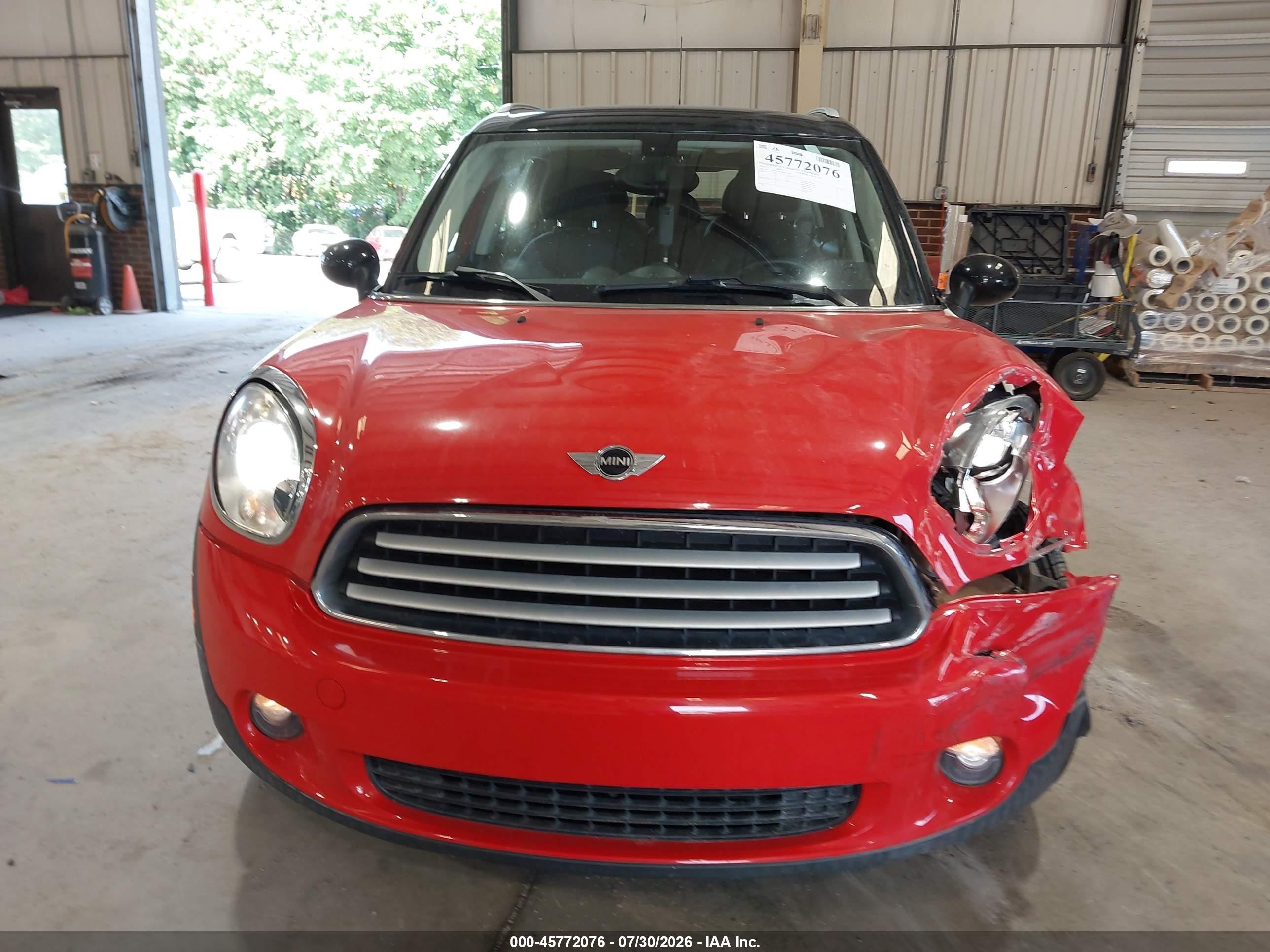 2012 Mini Cooper Countryman   Red vin: WMWZB3C56CWM03070