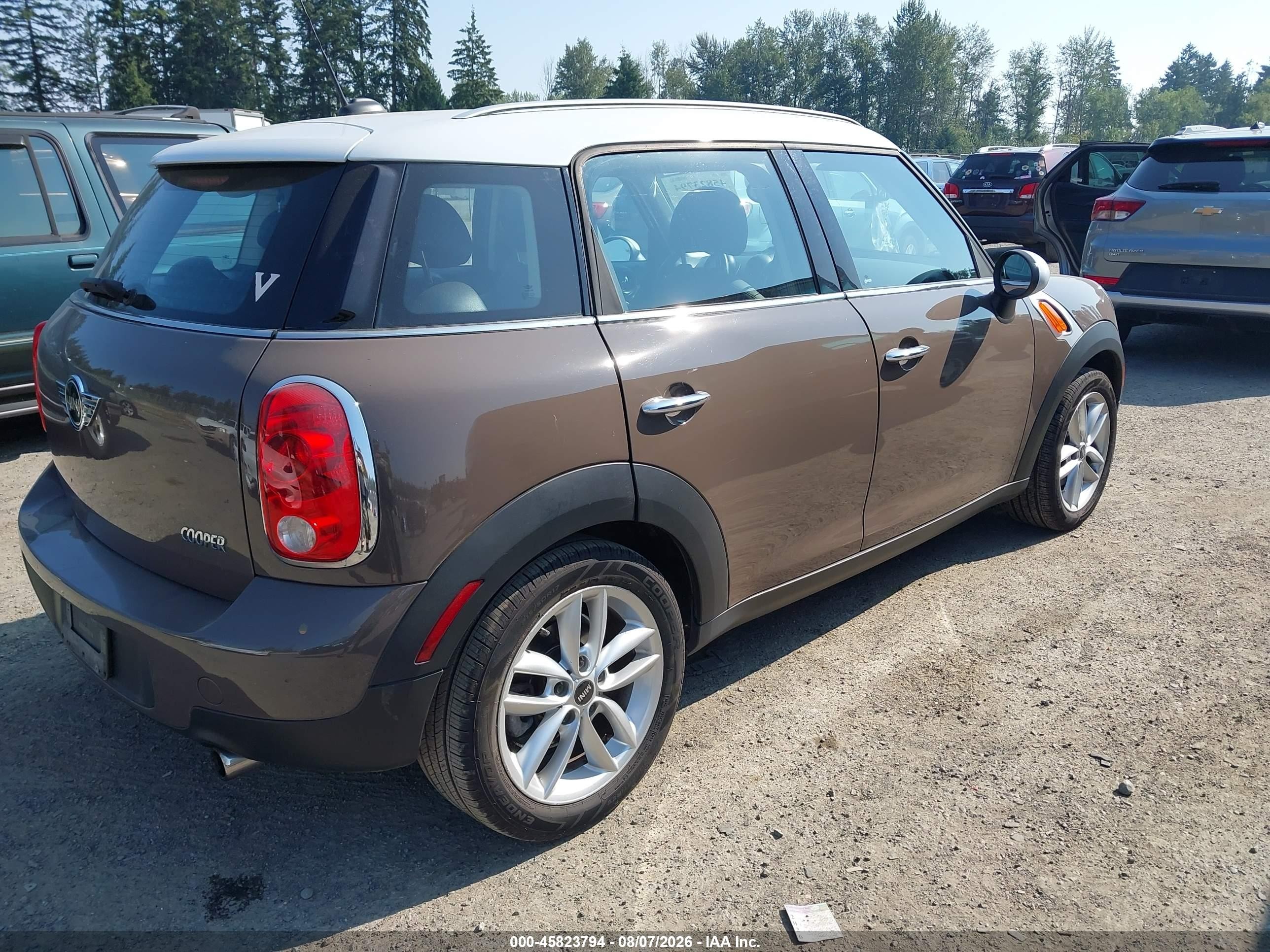2012 Mini Cooper Countryman   Brown vin: WMWZB3C56CWM06079