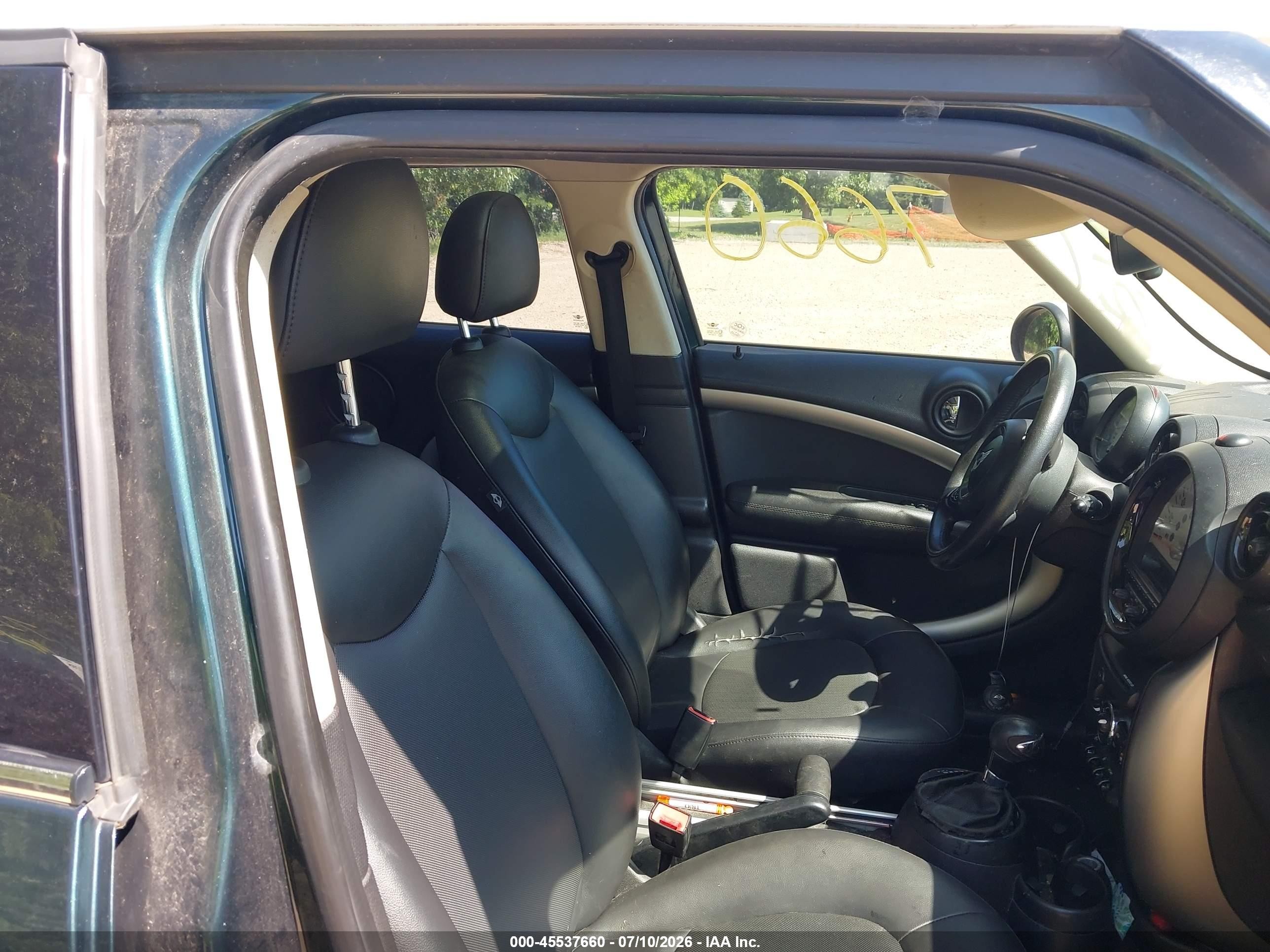 2013 Mini Countryman Cooper Blue vin: WMWZB3C56DWM07203