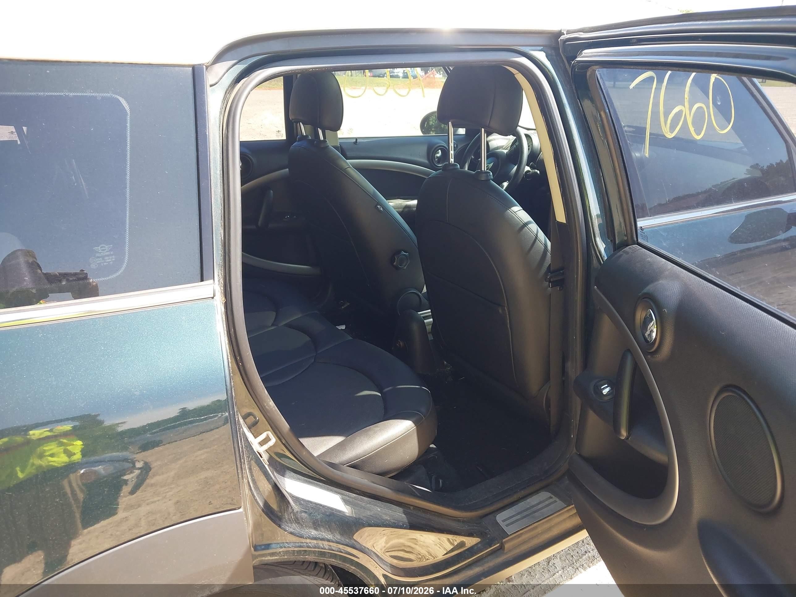 2013 Mini Countryman Cooper Blue vin: WMWZB3C56DWM07203