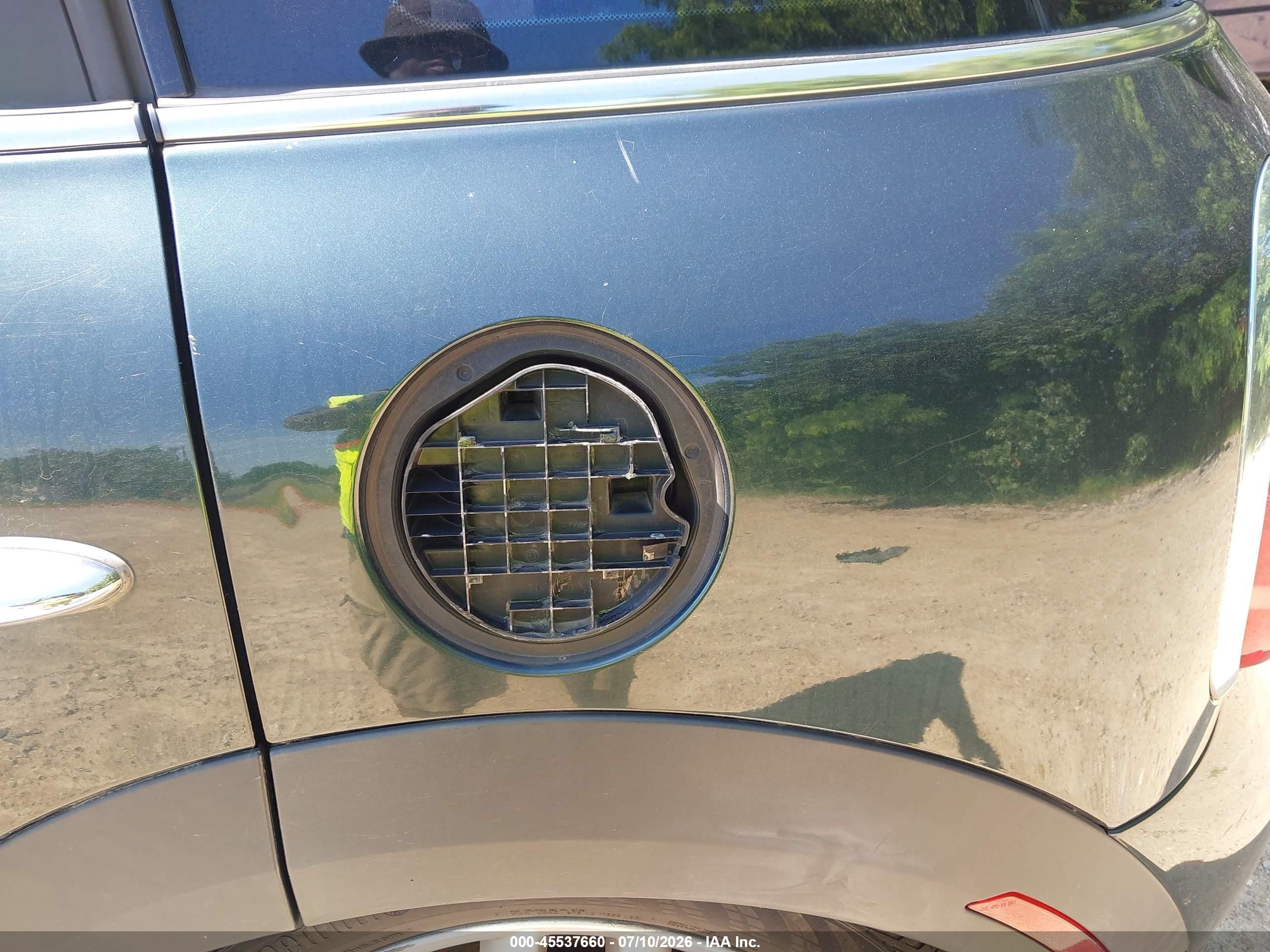 2013 Mini Countryman Cooper Blue vin: WMWZB3C56DWM07203