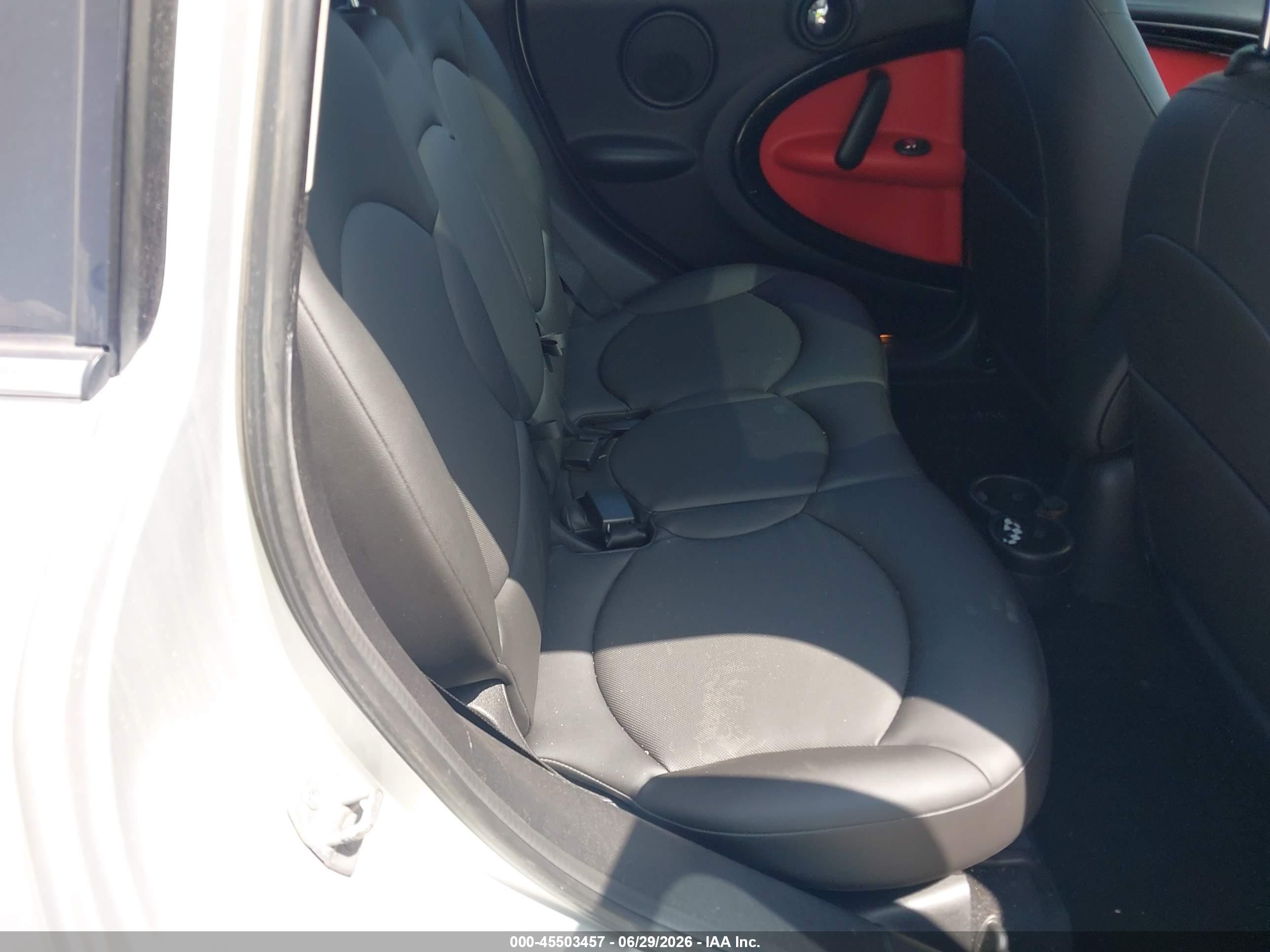 2014 Mini Countryman Cooper Коричневый vin: WMWZB3C56EWM31910