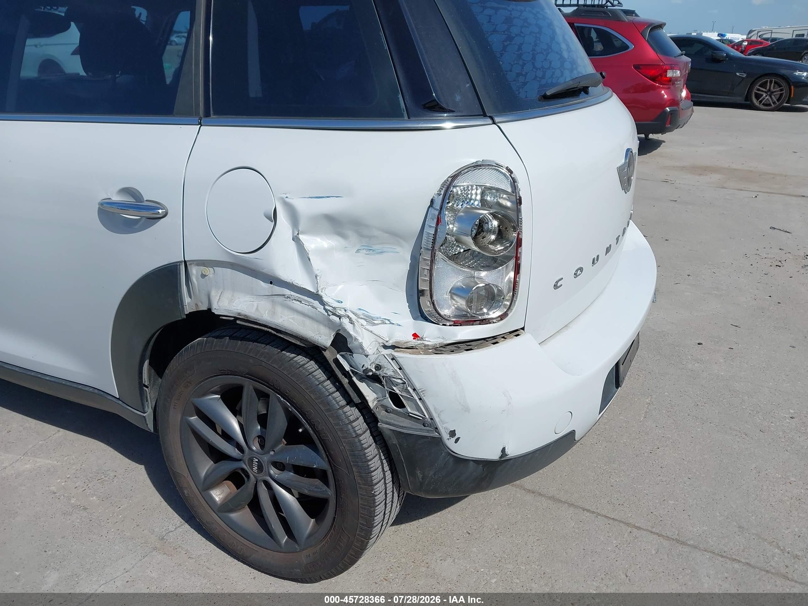 2014 Mini Countryman Cooper Белый vin: WMWZB3C56EWR37950