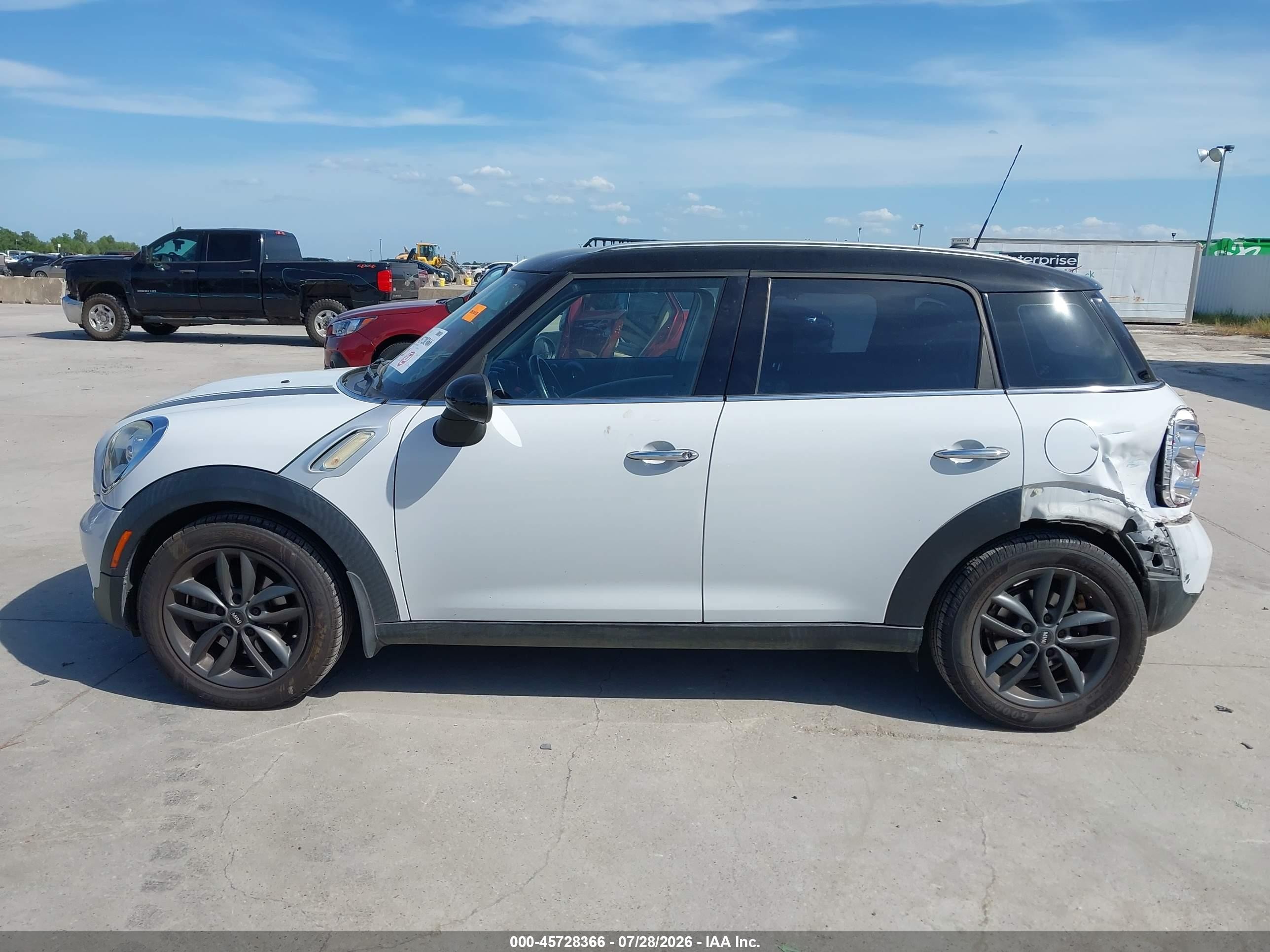 2014 Mini Countryman Cooper Белый vin: WMWZB3C56EWR37950