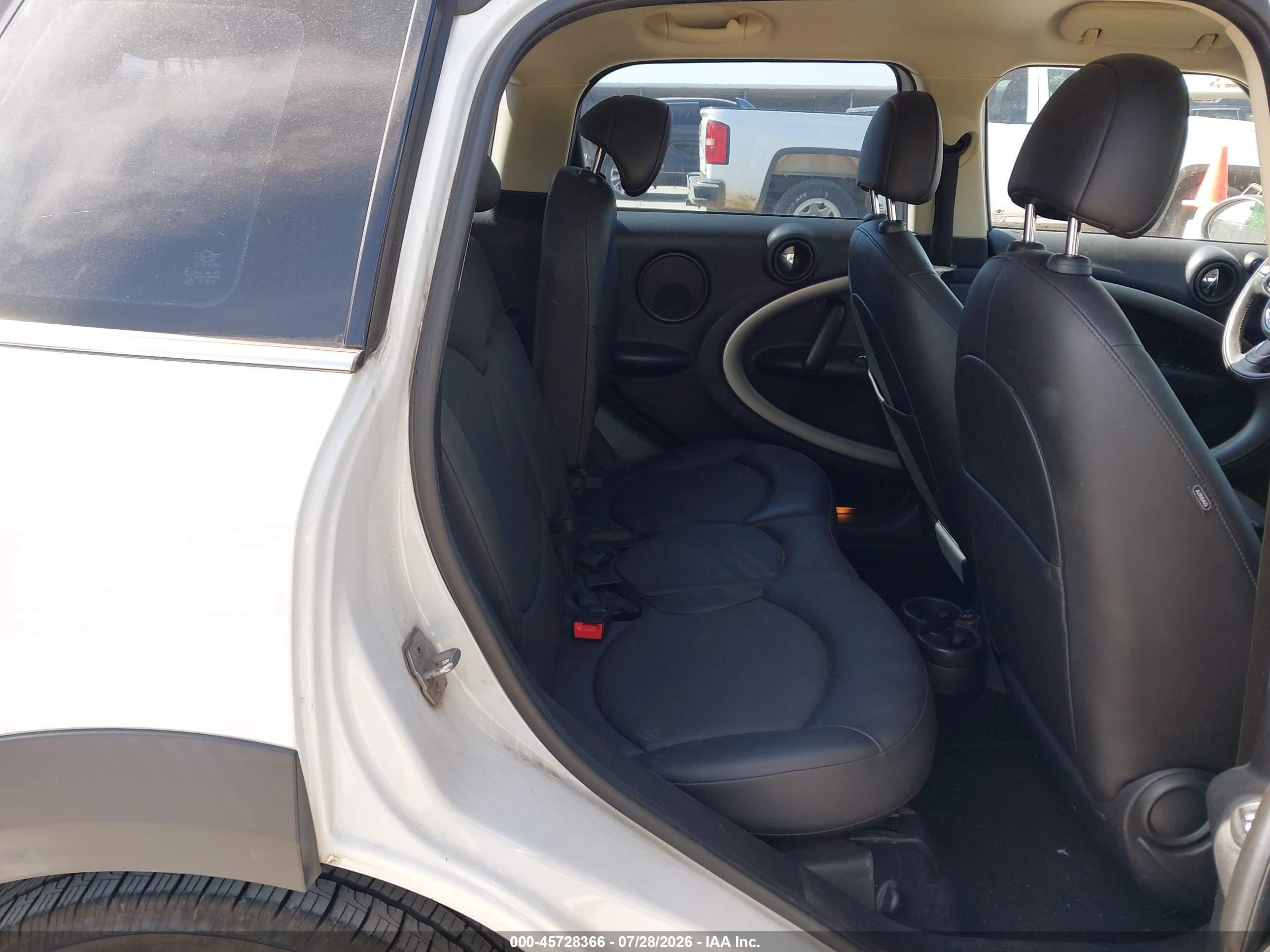 2014 Mini Countryman Cooper Белый vin: WMWZB3C56EWR37950