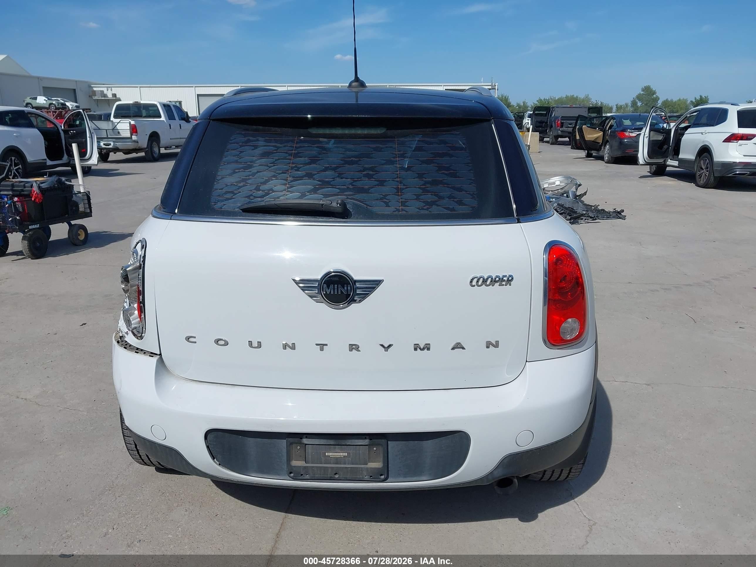 2014 Mini Countryman Cooper Белый vin: WMWZB3C56EWR37950