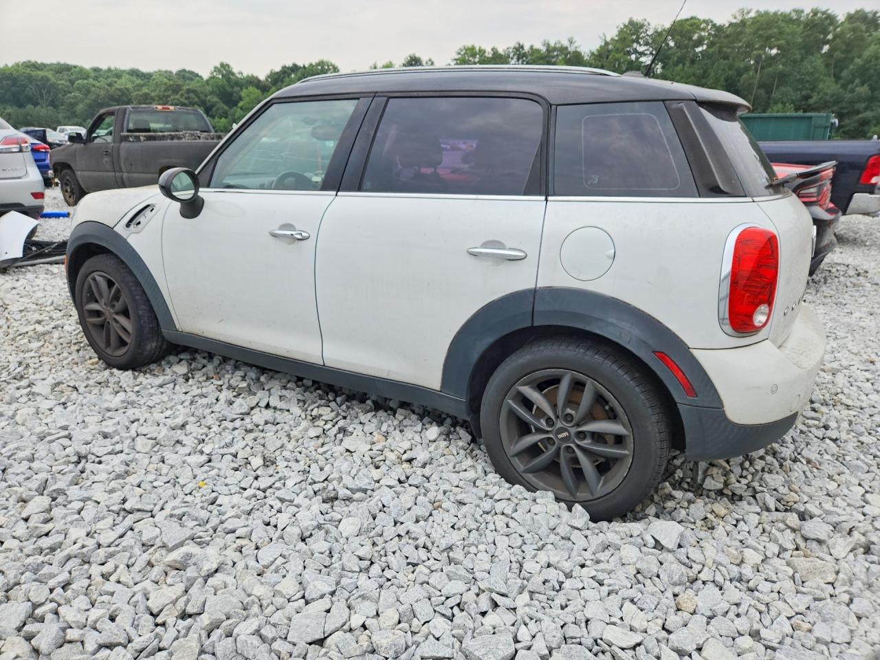 2014 Mini Cooper Countryman White vin: WMWZB3C56EWR40220
