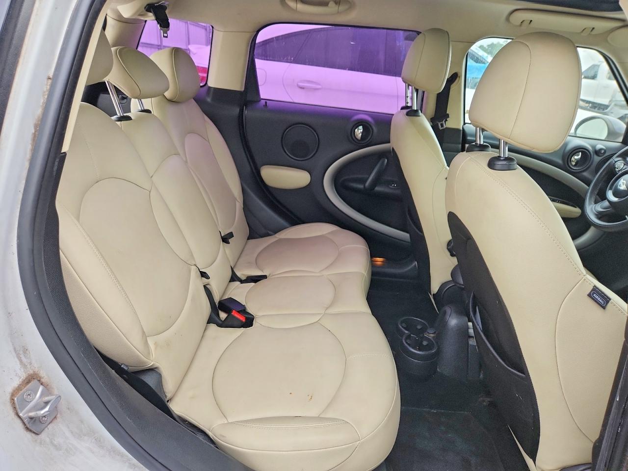 2014 Mini Cooper Countryman White vin: WMWZB3C56EWR40220