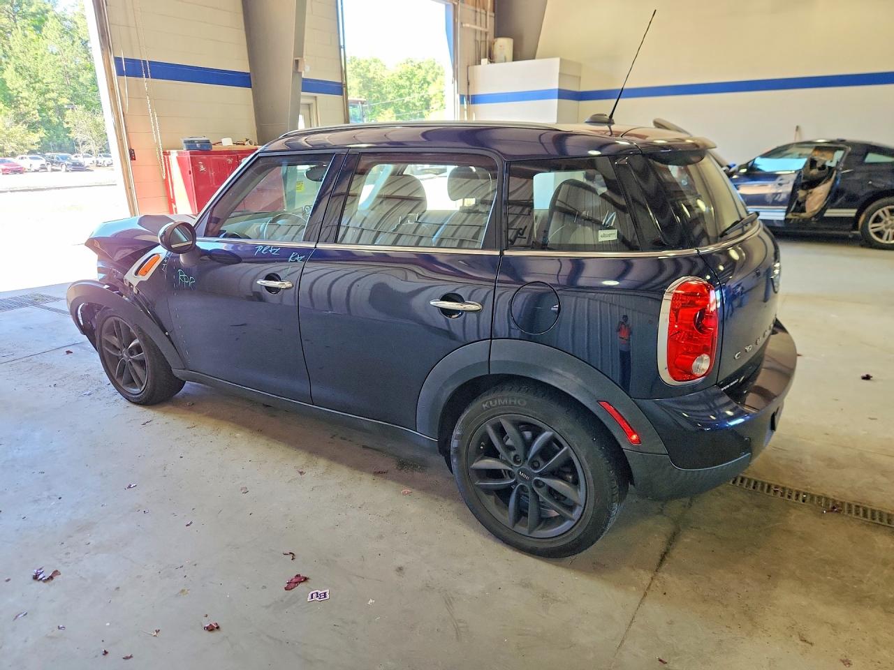 2014 Mini Cooper Countryman Blue vin: WMWZB3C56EWR40394