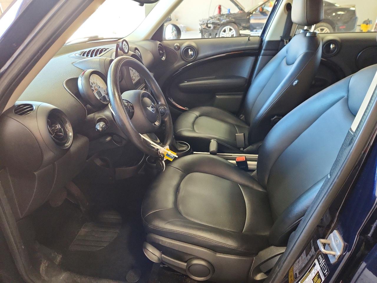 2014 Mini Cooper Countryman Blue vin: WMWZB3C56EWR40394