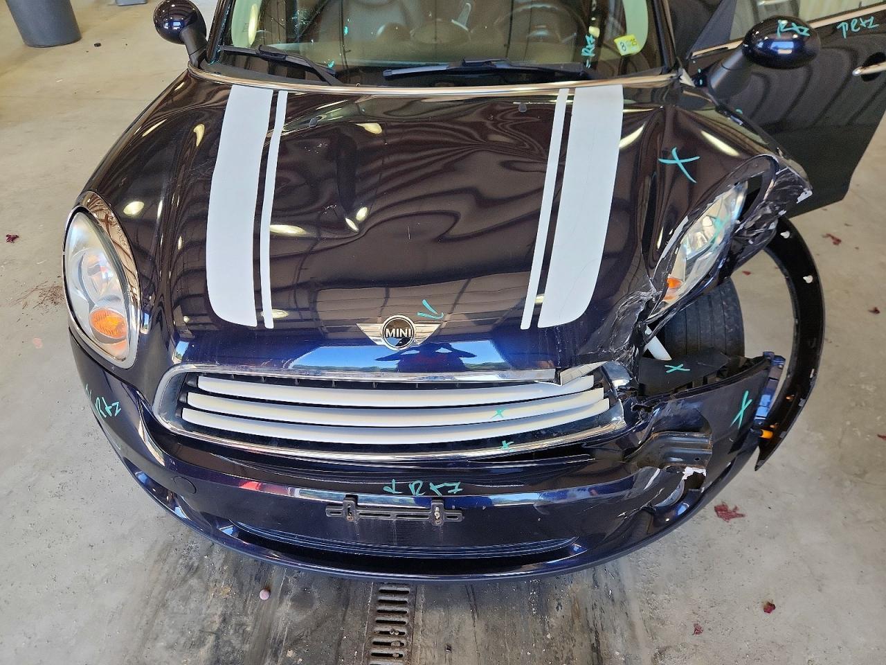 2014 Mini Cooper Countryman Blue vin: WMWZB3C56EWR40394