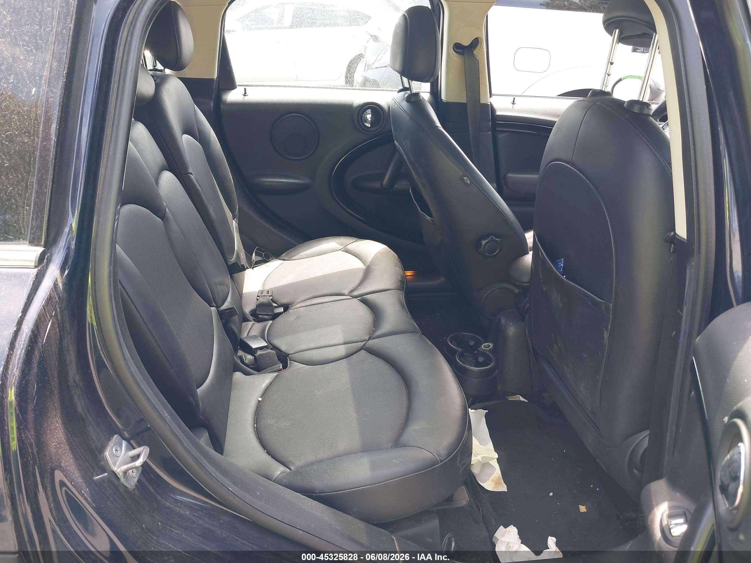 2015 Mini Countryman Cooper Blue vin: WMWZB3C56FWR43751
