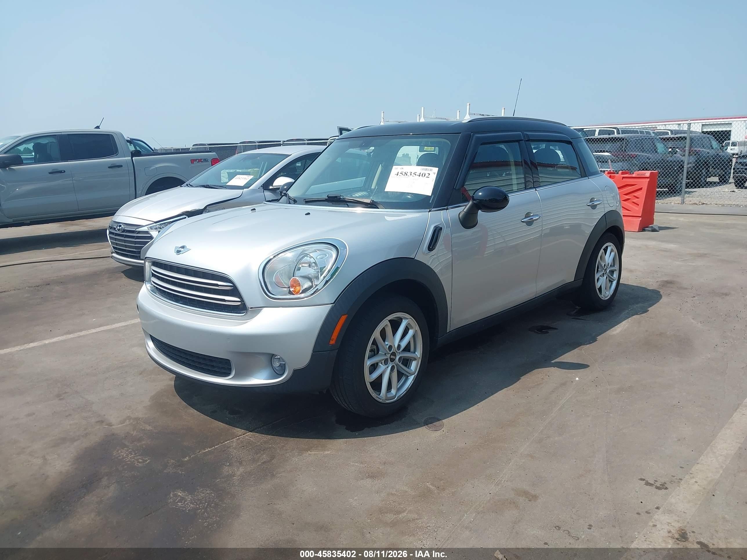 2015 Mini Countryman Cooper Silver vin: WMWZB3C56FWR44219