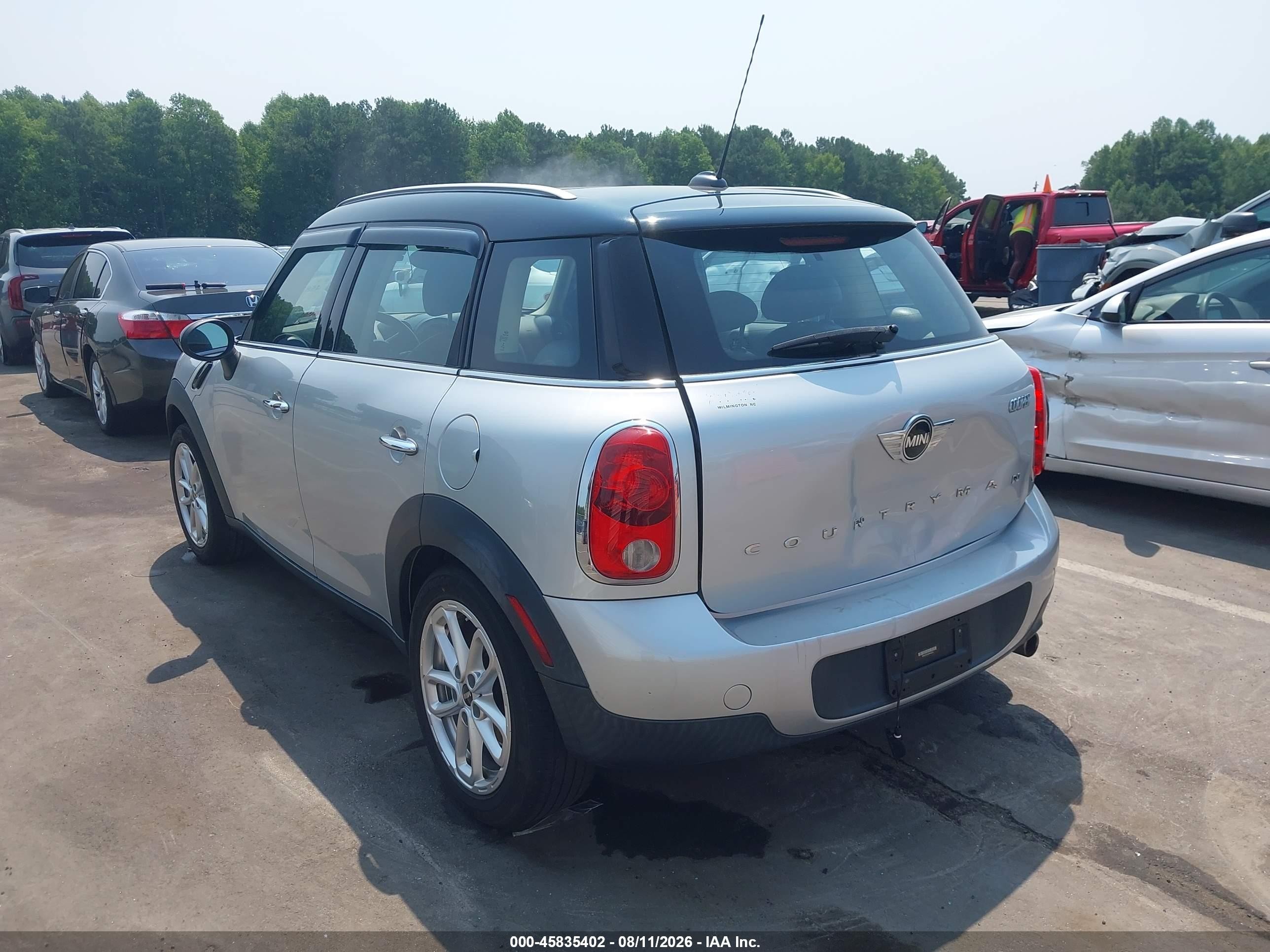 2015 Mini Countryman Cooper Silver vin: WMWZB3C56FWR44219