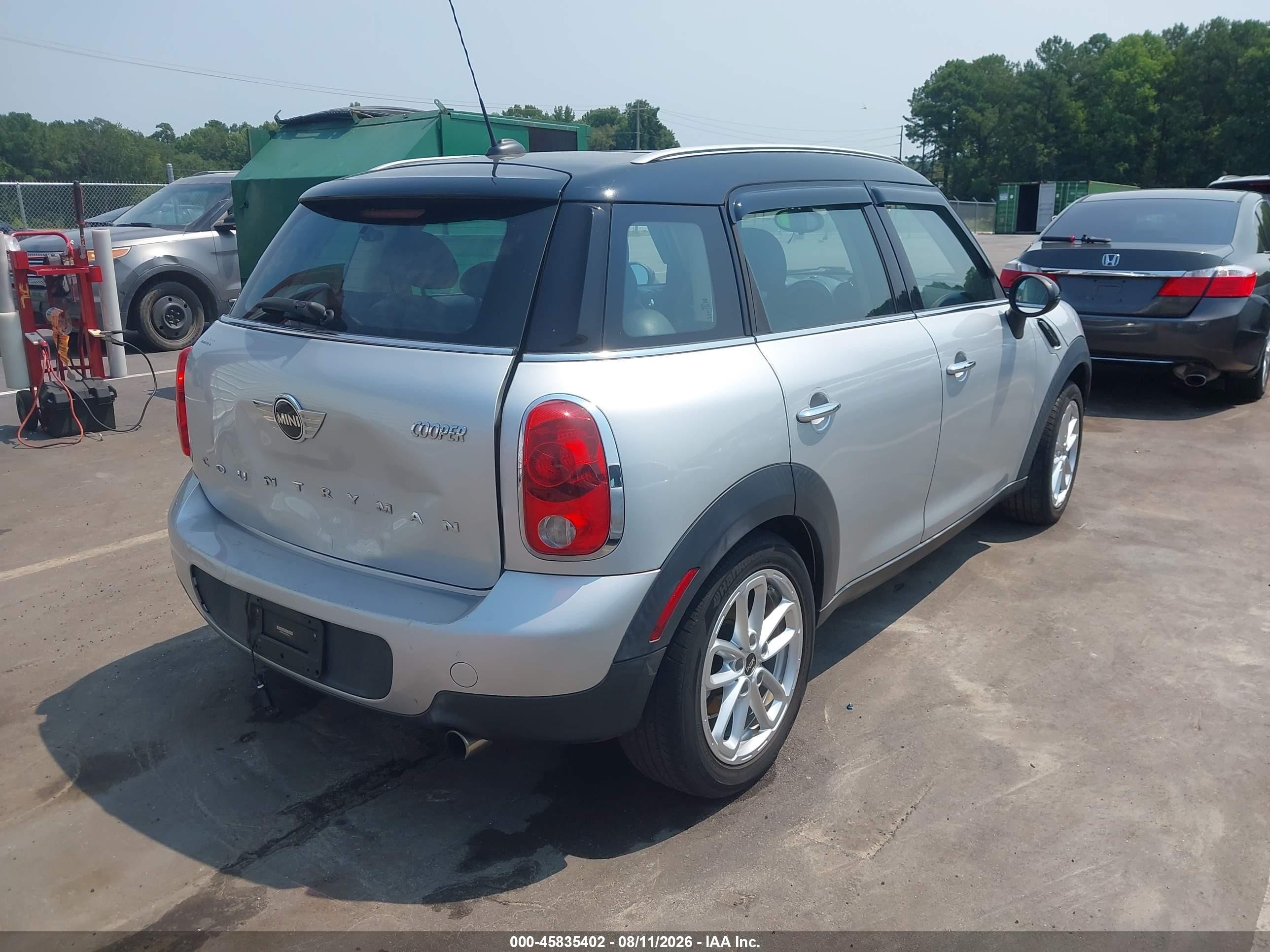 2015 Mini Countryman Cooper Silver vin: WMWZB3C56FWR44219