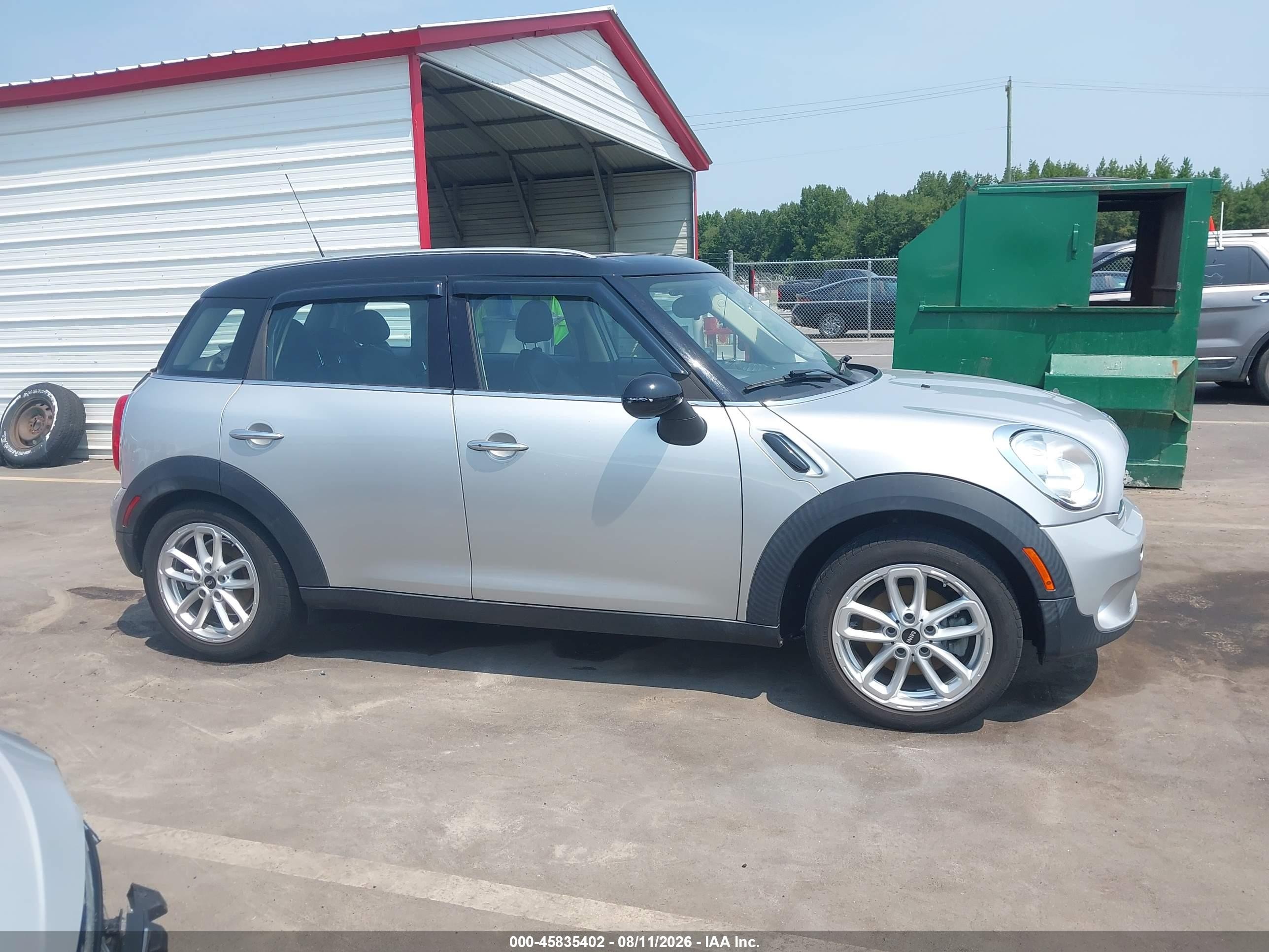 2015 Mini Countryman Cooper Silver vin: WMWZB3C56FWR44219