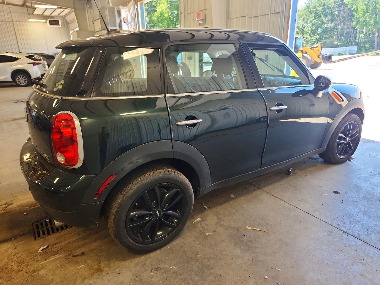 2012 Mini Cooper Countryman Black vin: WMWZB3C57CWM03935
