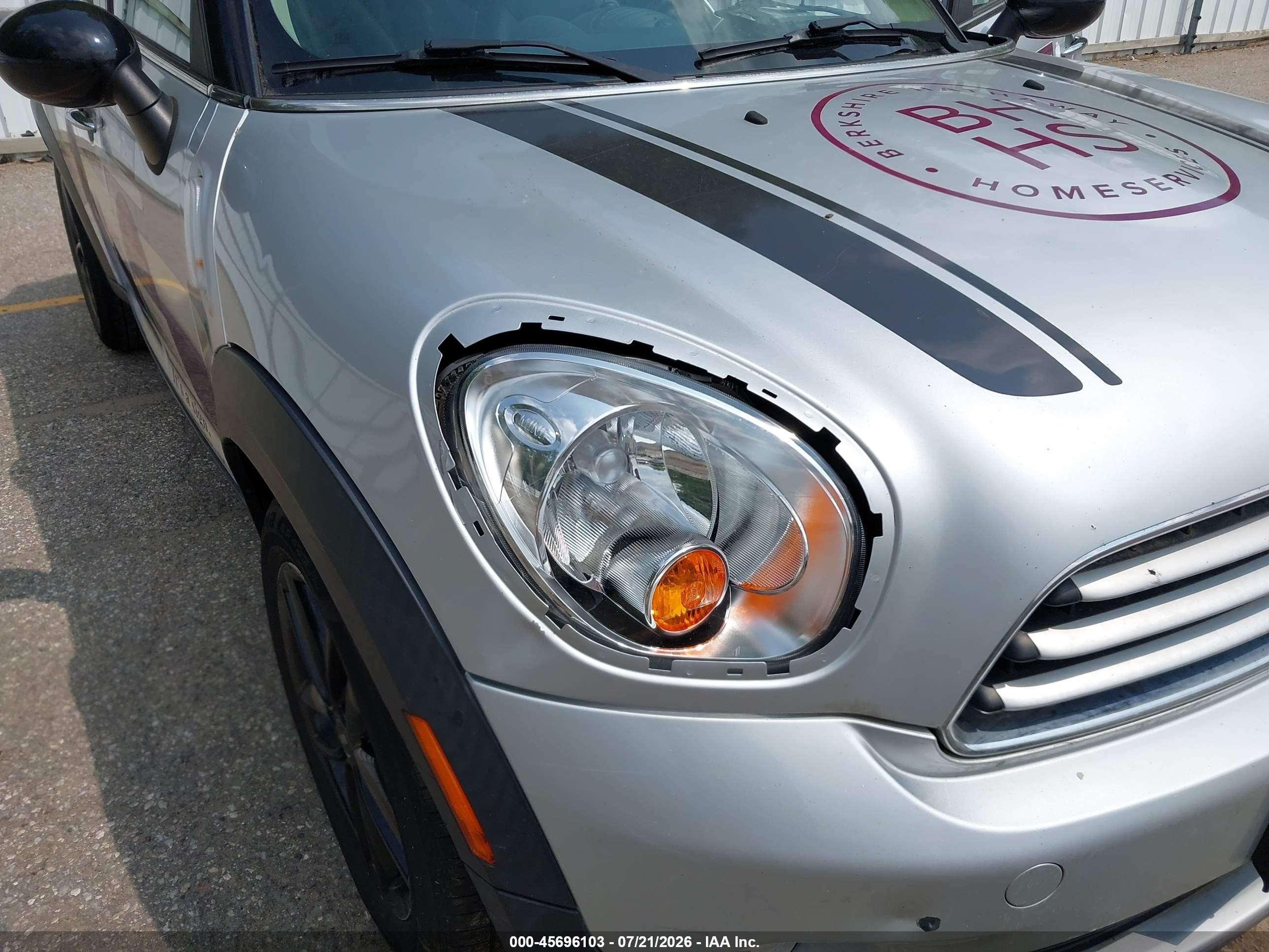 2012 Mini Cooper Countryman   Silver vin: WMWZB3C57CWM06608