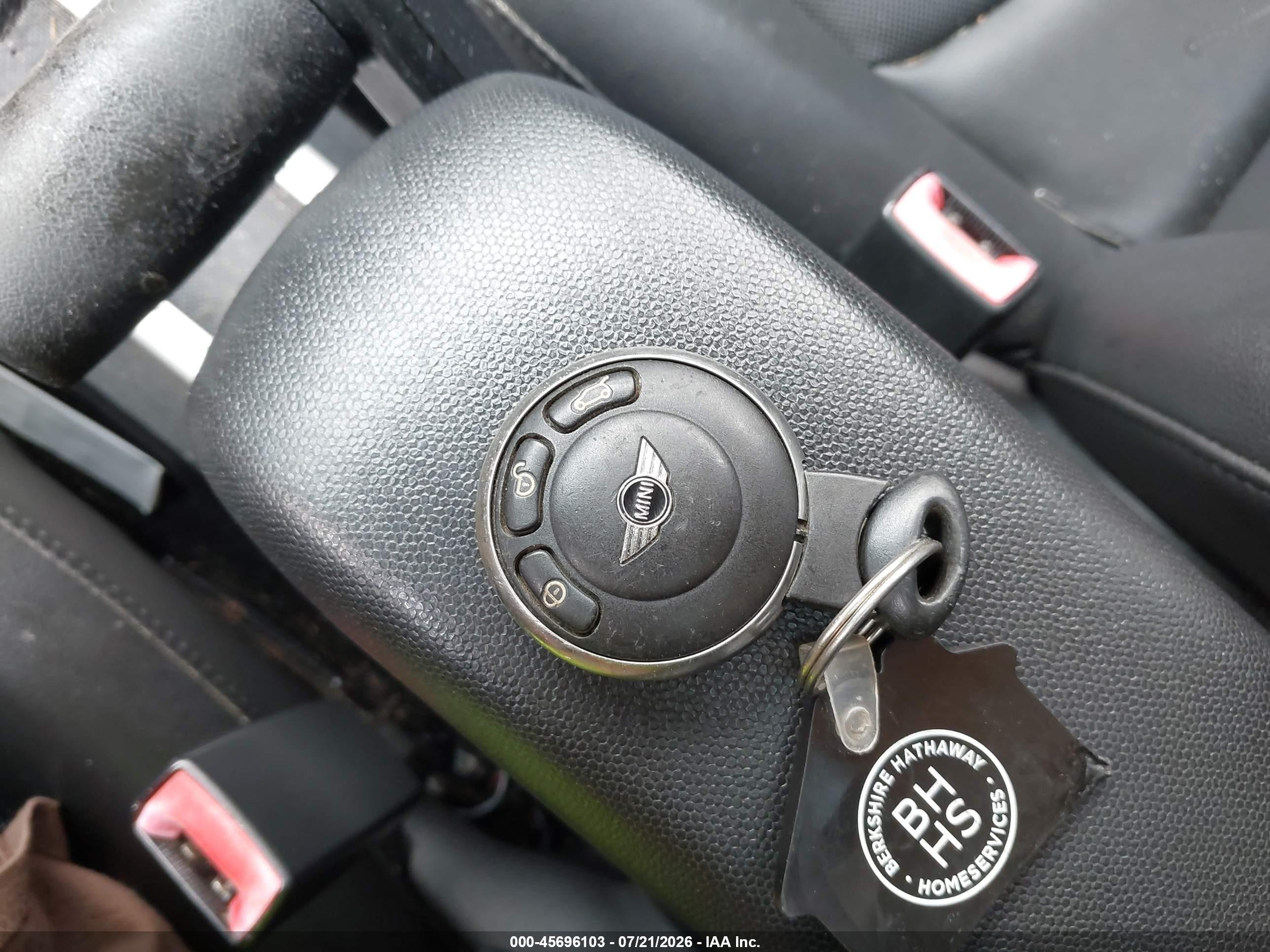 2012 Mini Cooper Countryman   Silver vin: WMWZB3C57CWM06608