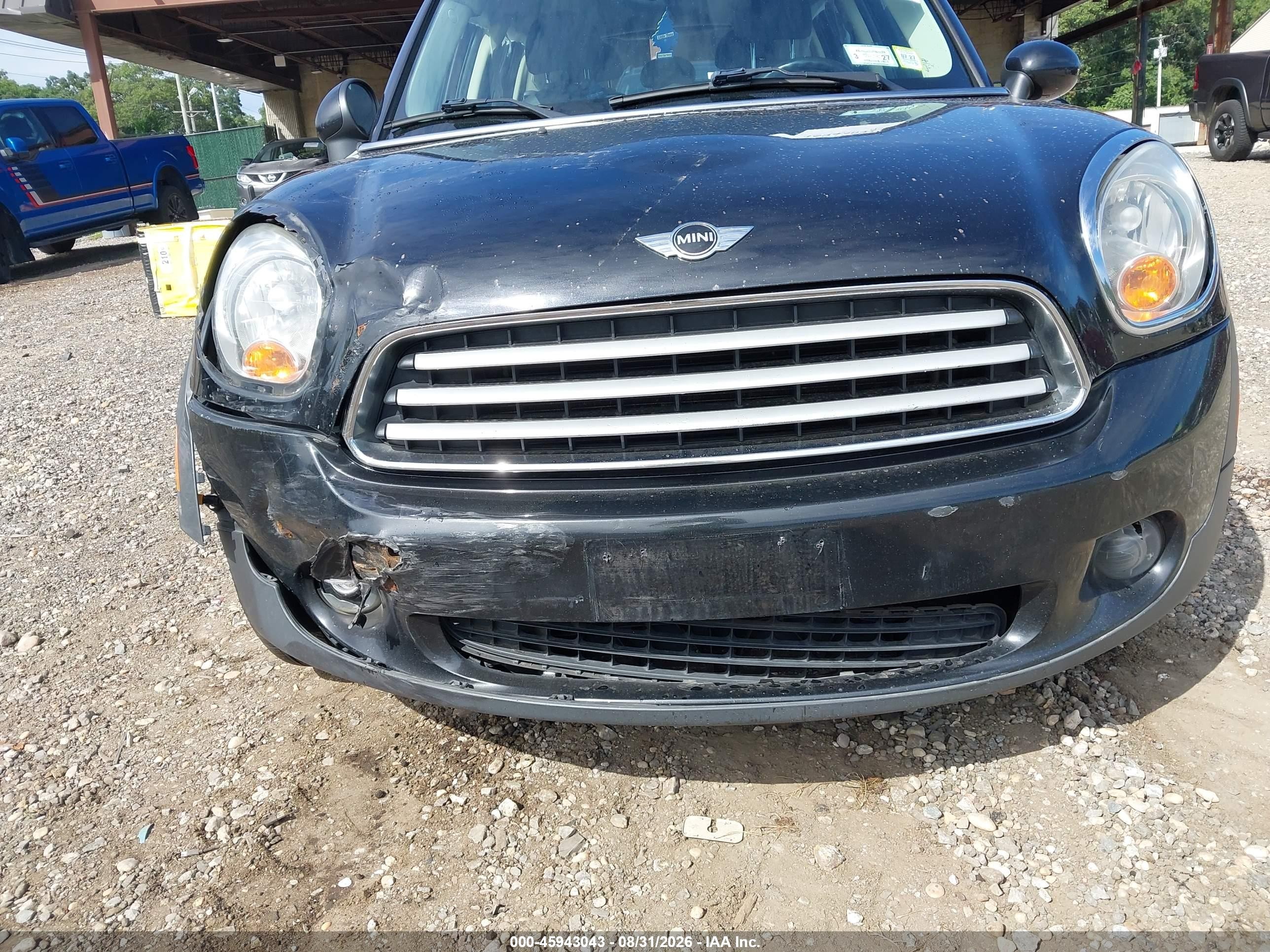 2013 Mini Countryman Cooper Black vin: WMWZB3C58DWM09146