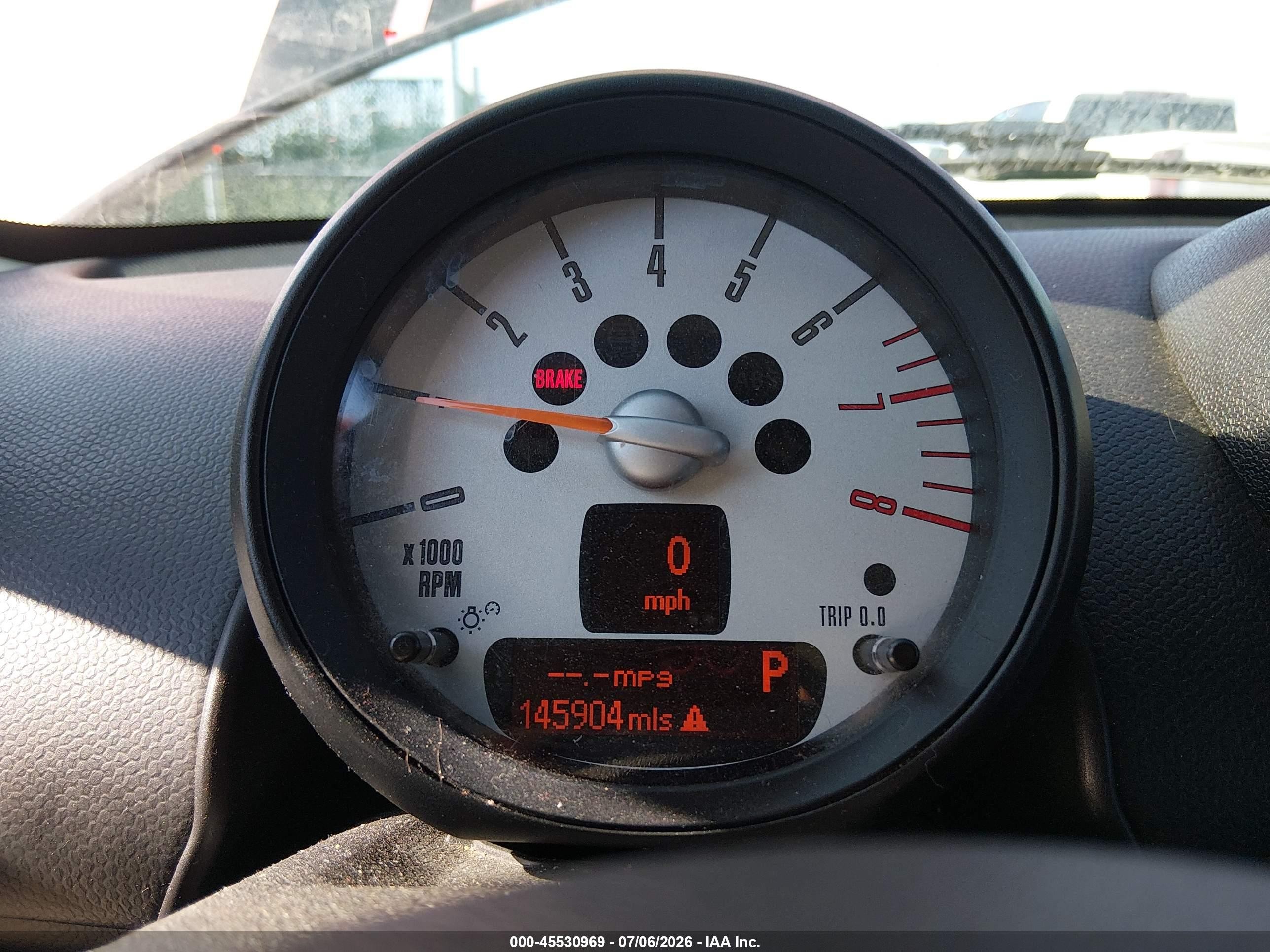 2011 Mini Cooper Countryman Pink vin: WMWZB3C59BWM00047