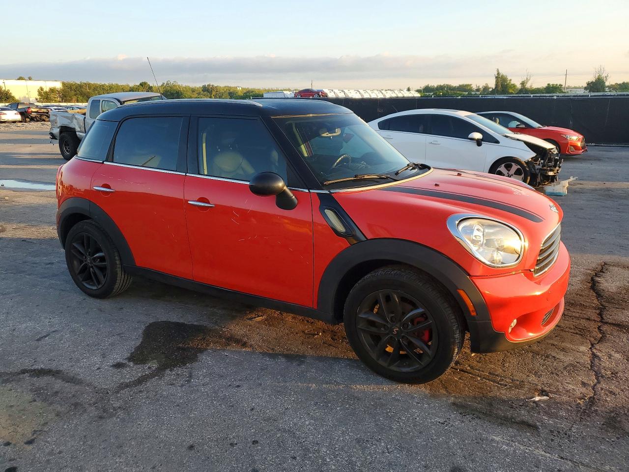 2012 Mini Cooper Countryman Red vin: WMWZB3C59CWM03094