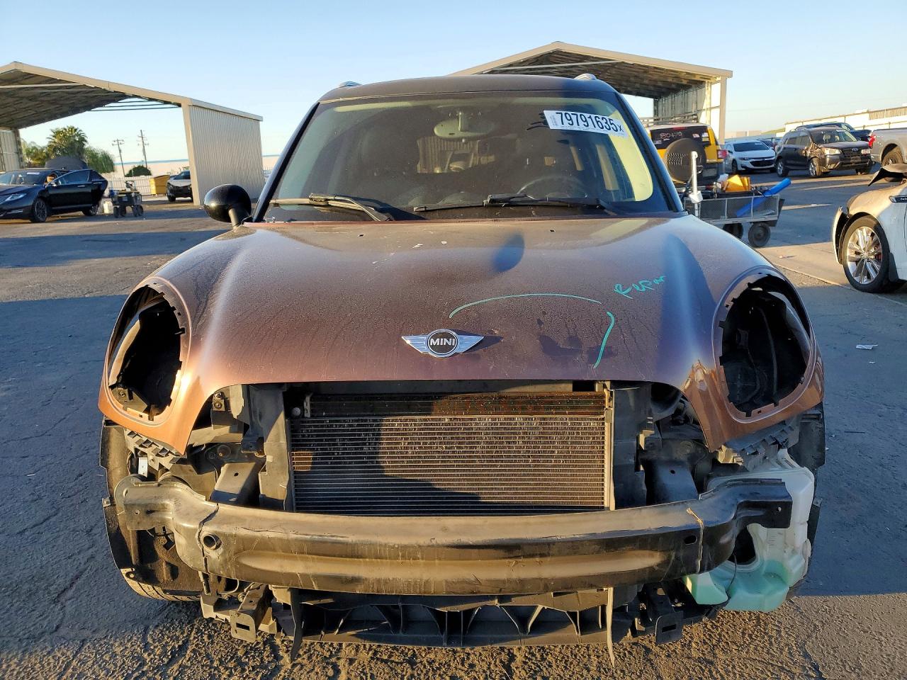 2014 Mini Cooper Countryman Brown vin: WMWZB3C59EWR38929