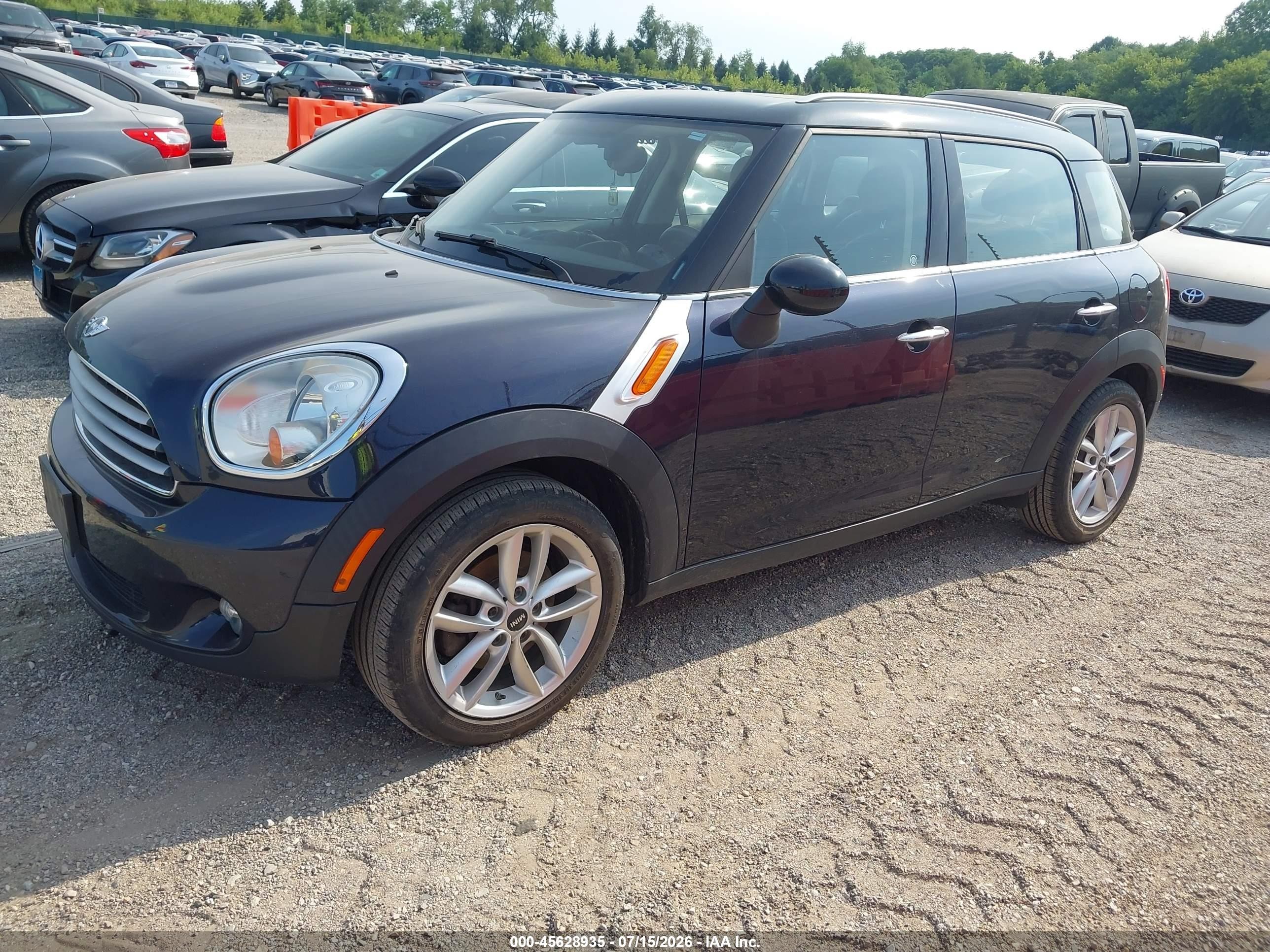 2013 Mini Countryman Cooper Black vin: WMWZB3C5XDWR36220