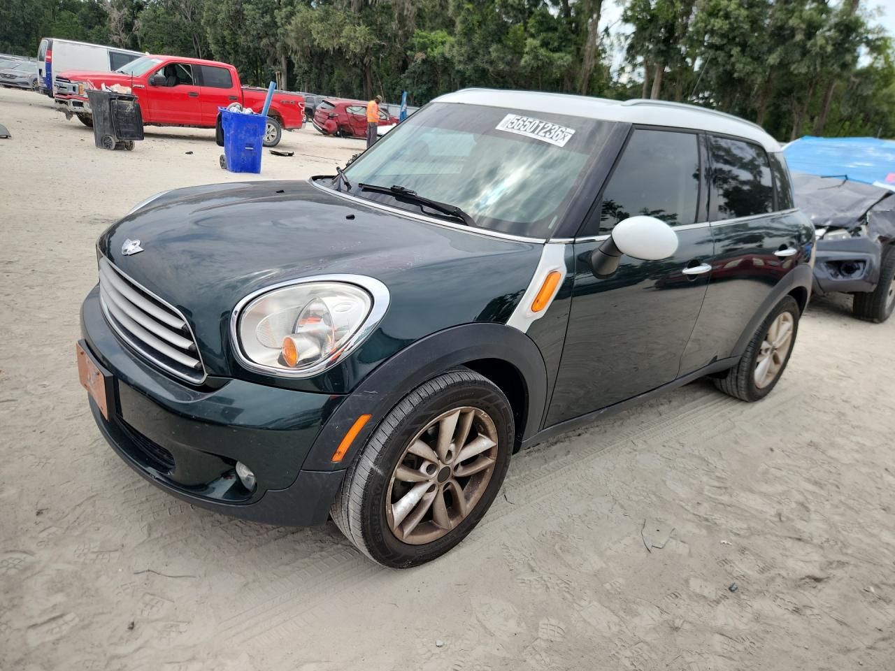 2014 Mini Cooper Countryman Green vin: WMWZB3C5XEWR36767 Damage: Lf Fender Cladding, Multiple Scratches Heavy, 3