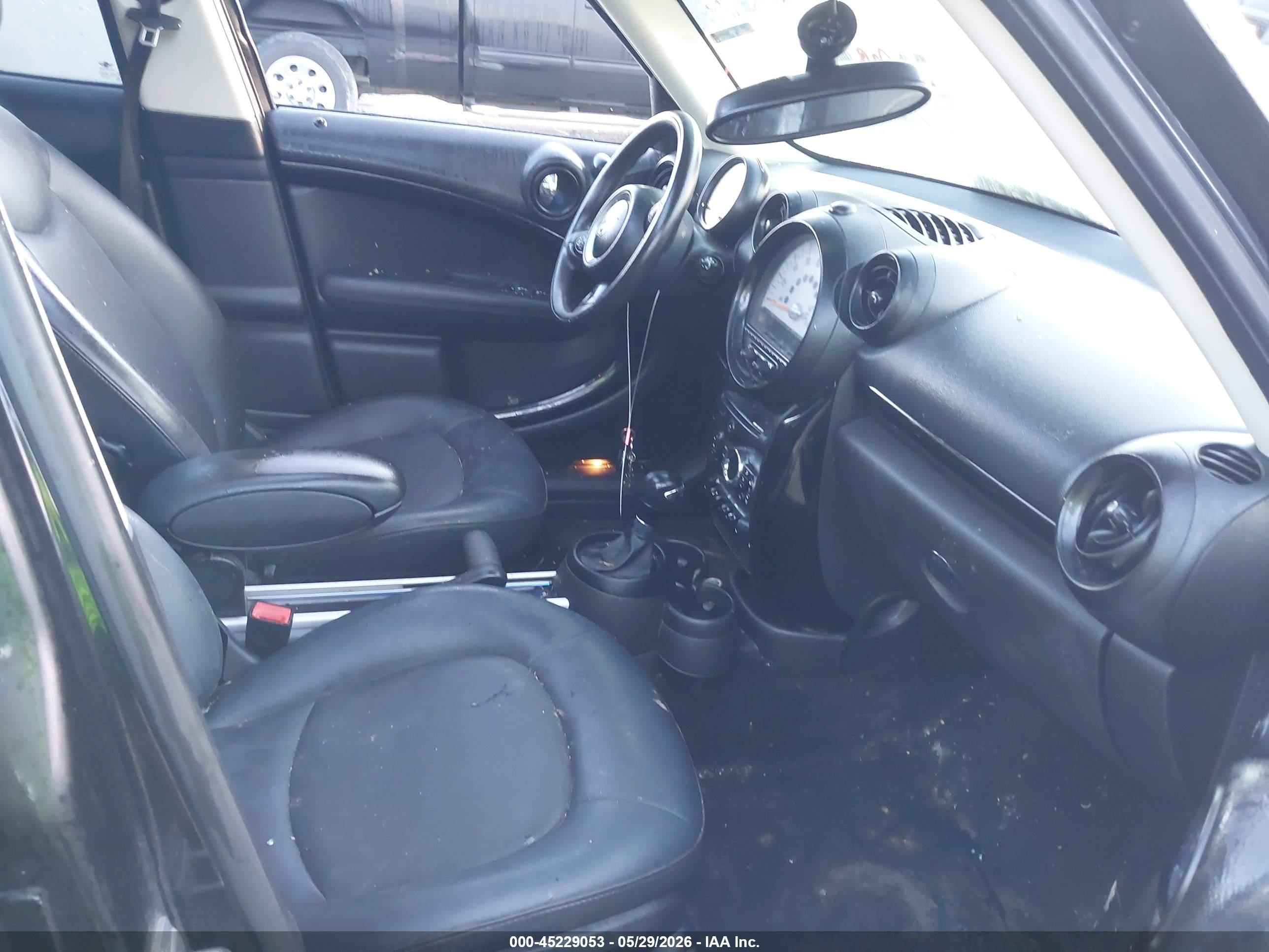 2014 Mini Countryman Cooper Black vin: WMWZB3C5XEWR39085