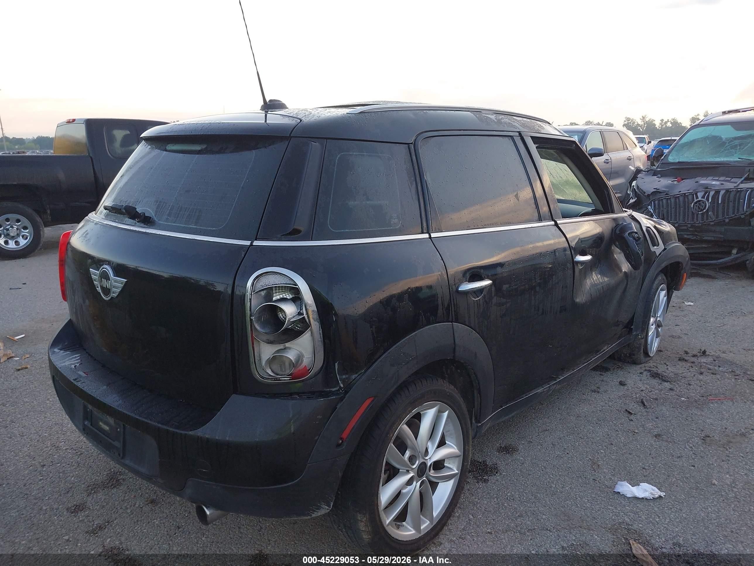2014 Mini Countryman Cooper Black vin: WMWZB3C5XEWR39085