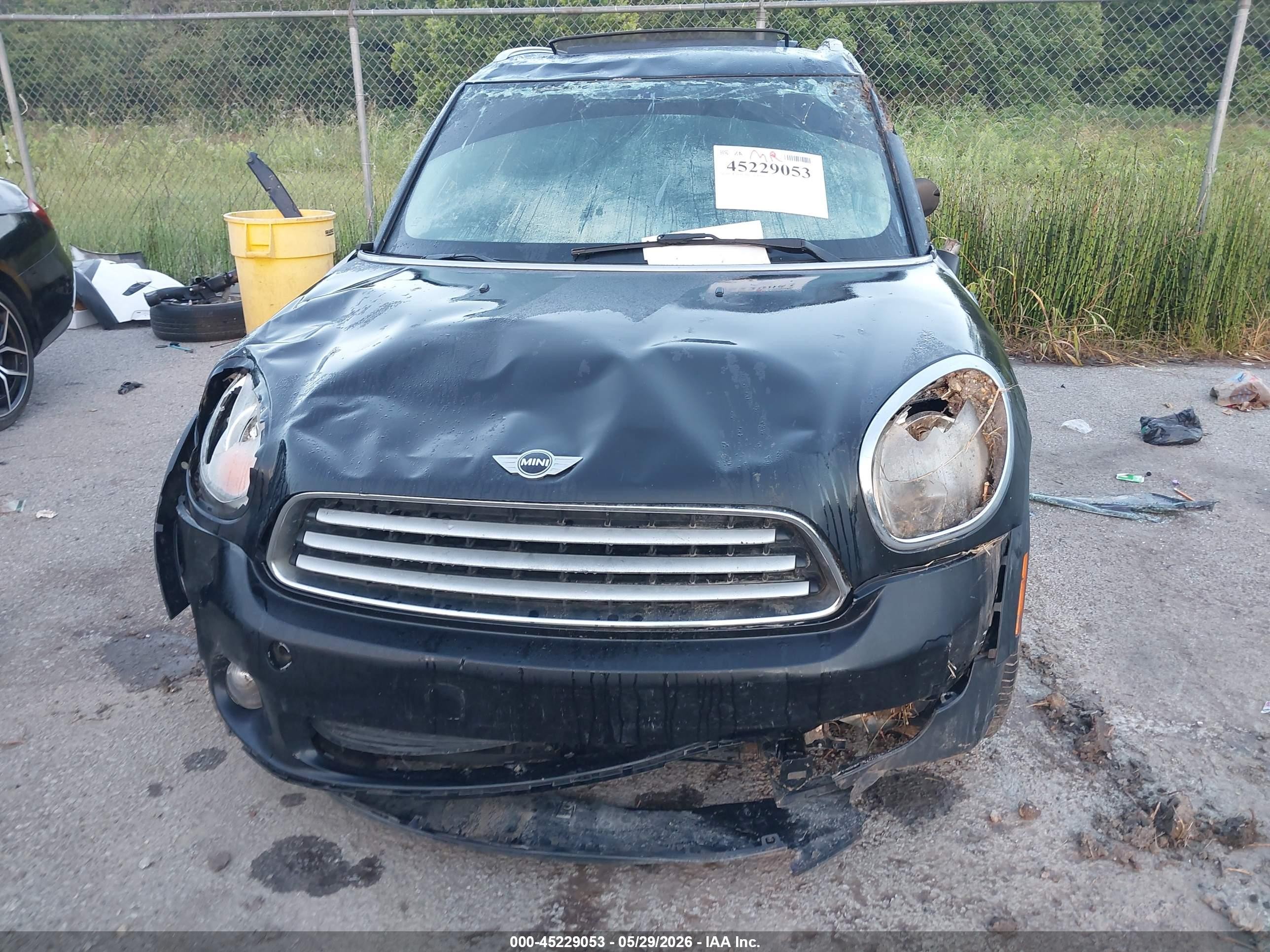 2014 Mini Countryman Cooper Black vin: WMWZB3C5XEWR39085
