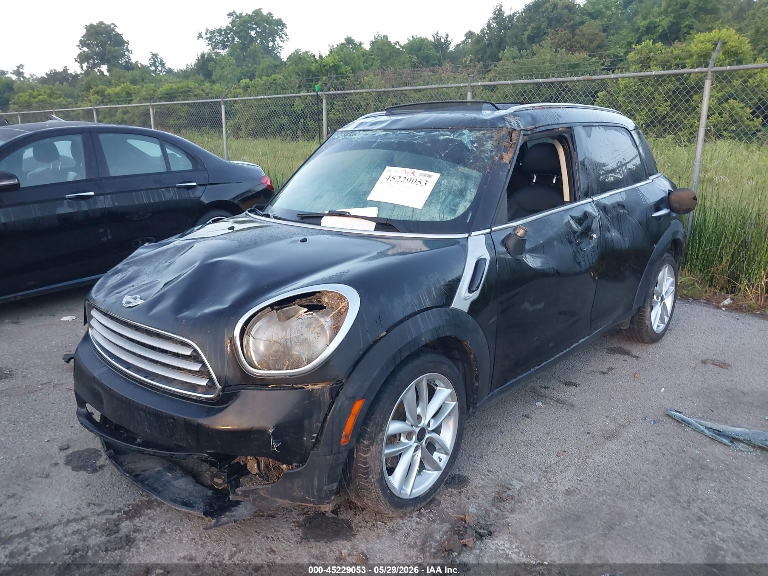 2014 Mini Countryman Cooper Black vin: WMWZB3C5XEWR39085
