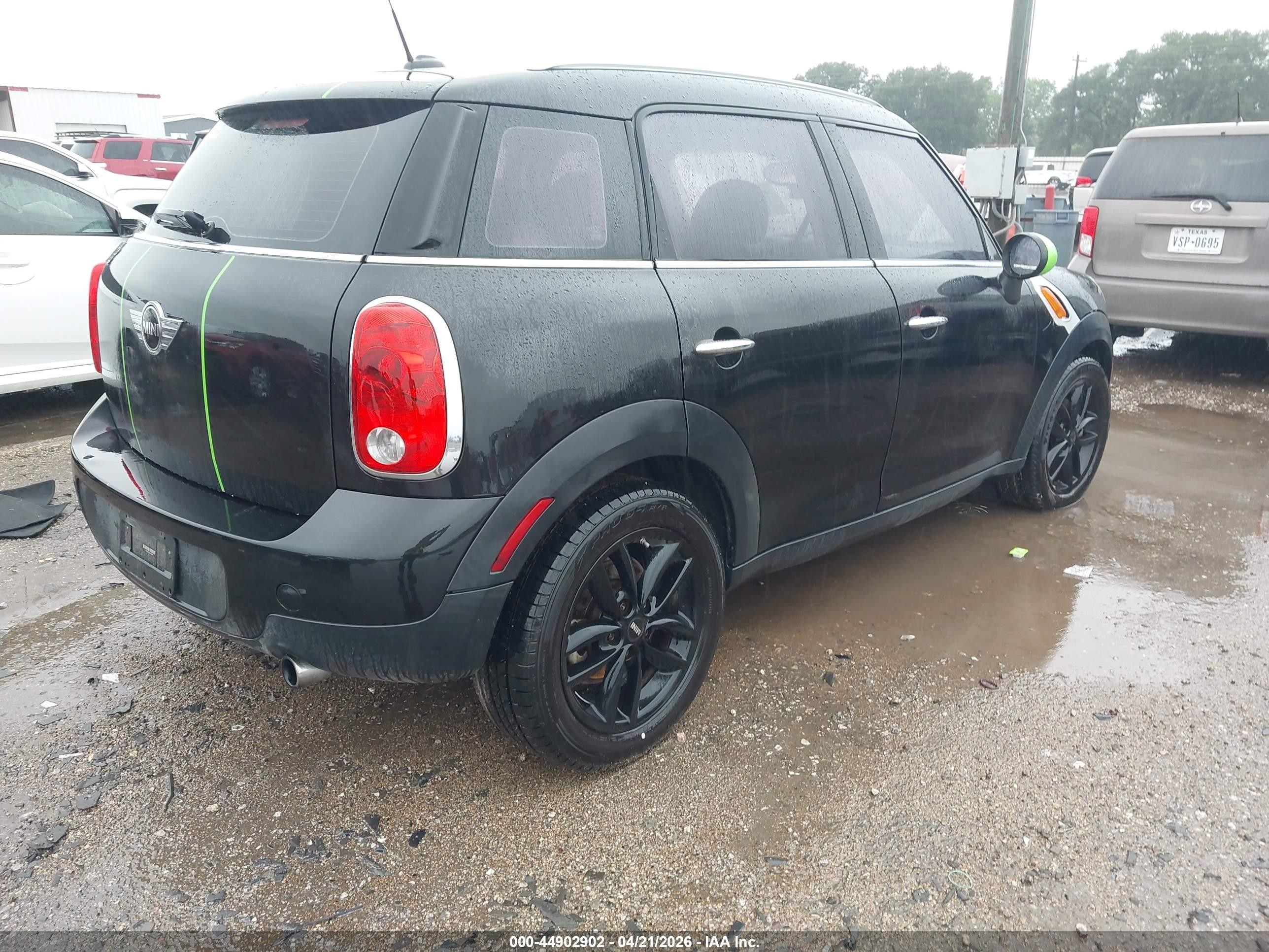 2014 Mini Countryman Cooper Black vin: WMWZB3C5XEWR39569