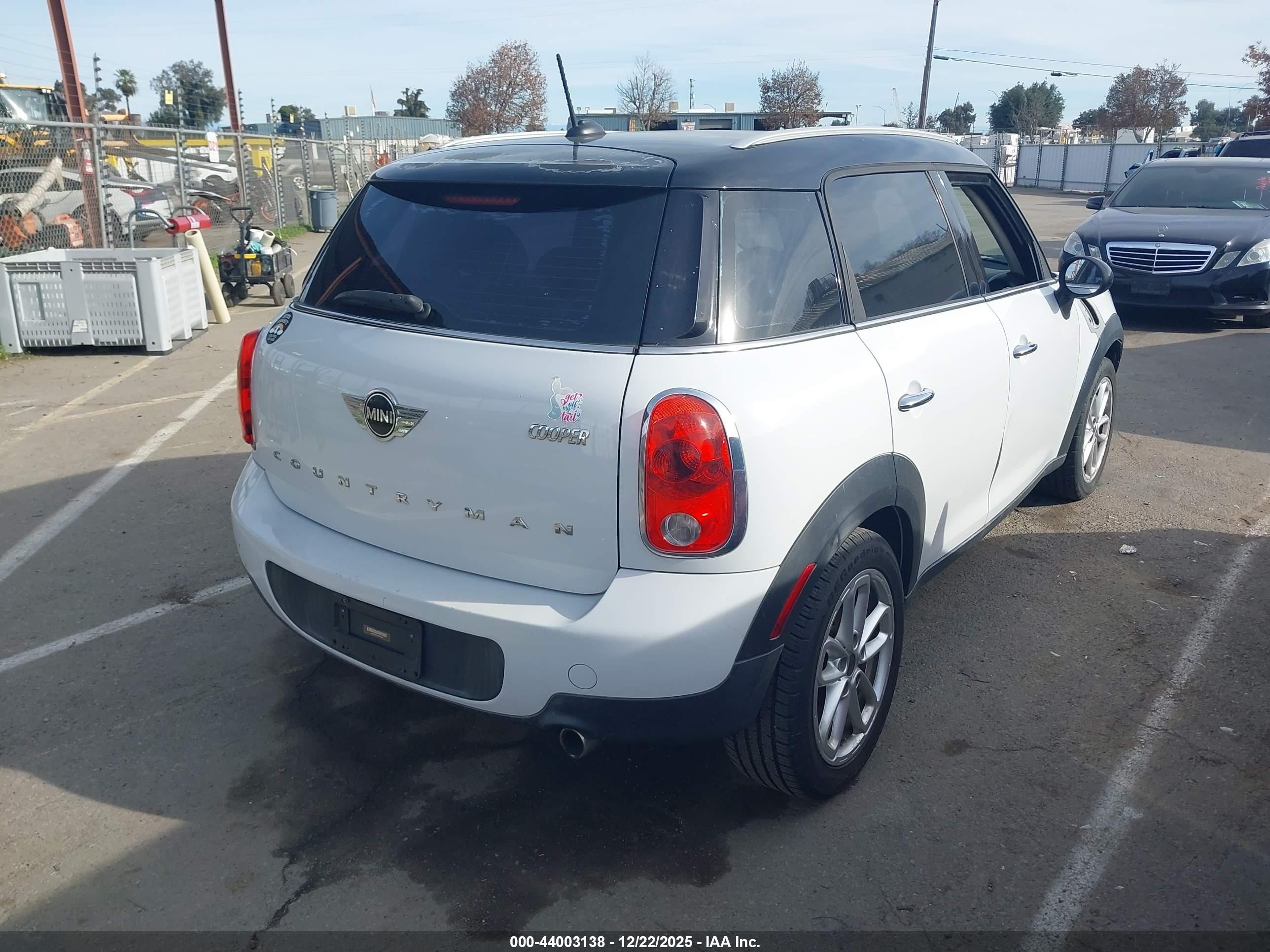Price & History 2015 Mini Countryman Cooper 1.6l I-4 Dohc, Vvt