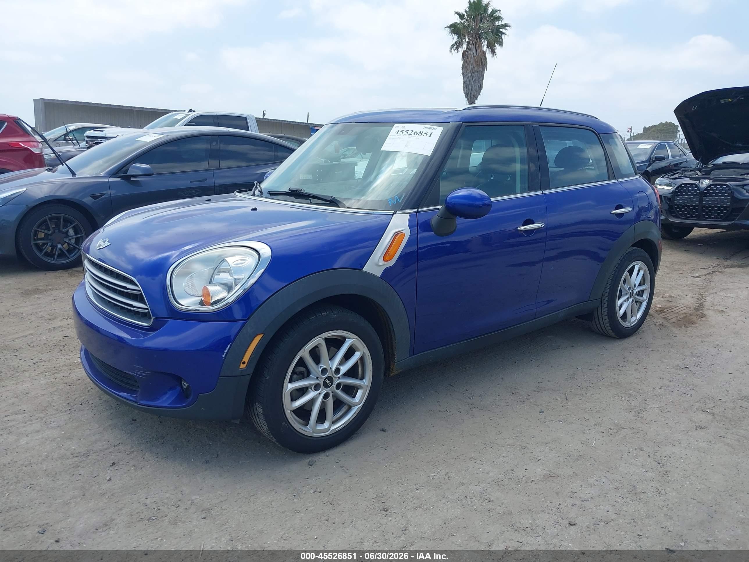 2015 Mini Countryman Cooper Blue vin: WMWZB3C5XFWR42747