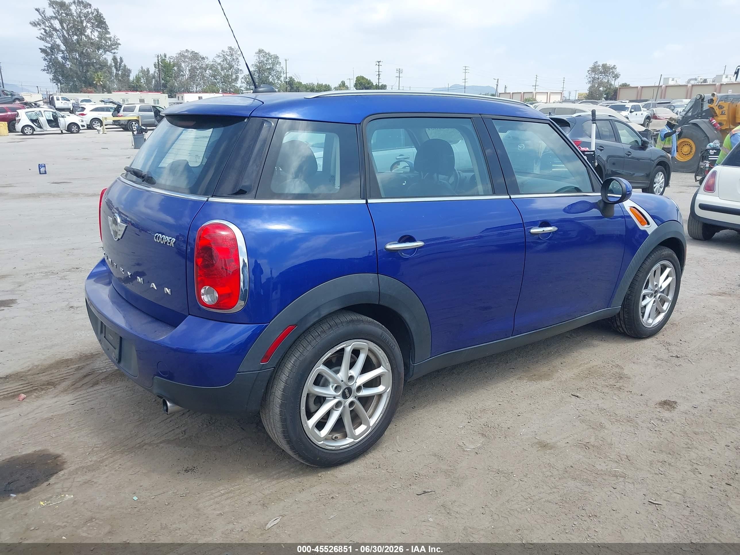 2015 Mini Countryman Cooper Blue vin: WMWZB3C5XFWR42747