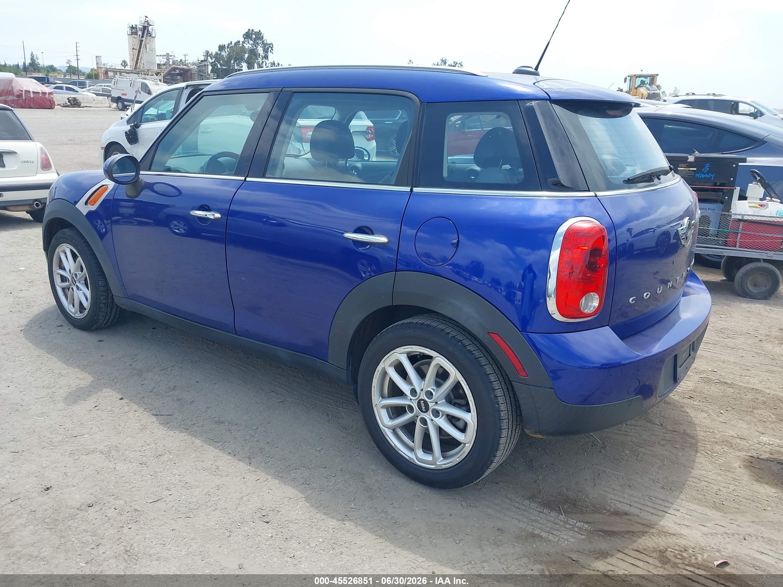 2015 Mini Countryman Cooper Blue vin: WMWZB3C5XFWR42747