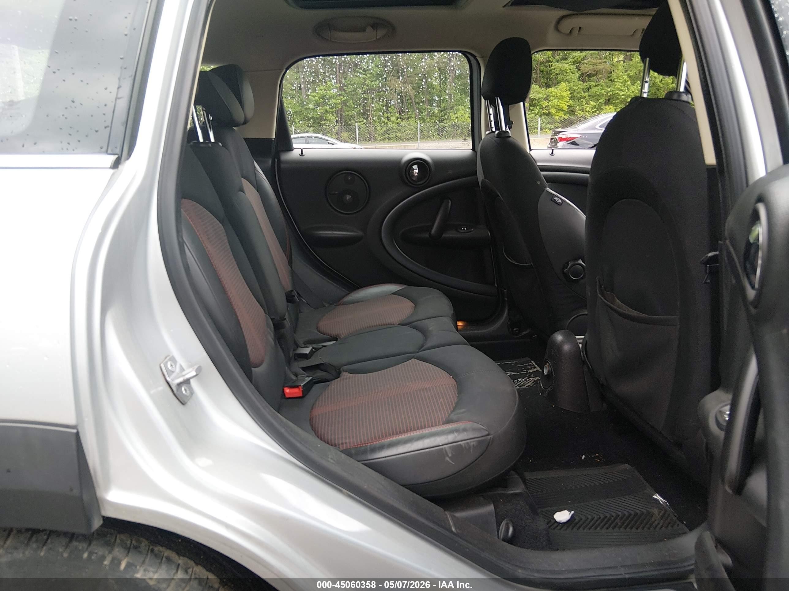 2013 Mini Countryman Cooper S Silver vin: WMWZC3C50DWM28397