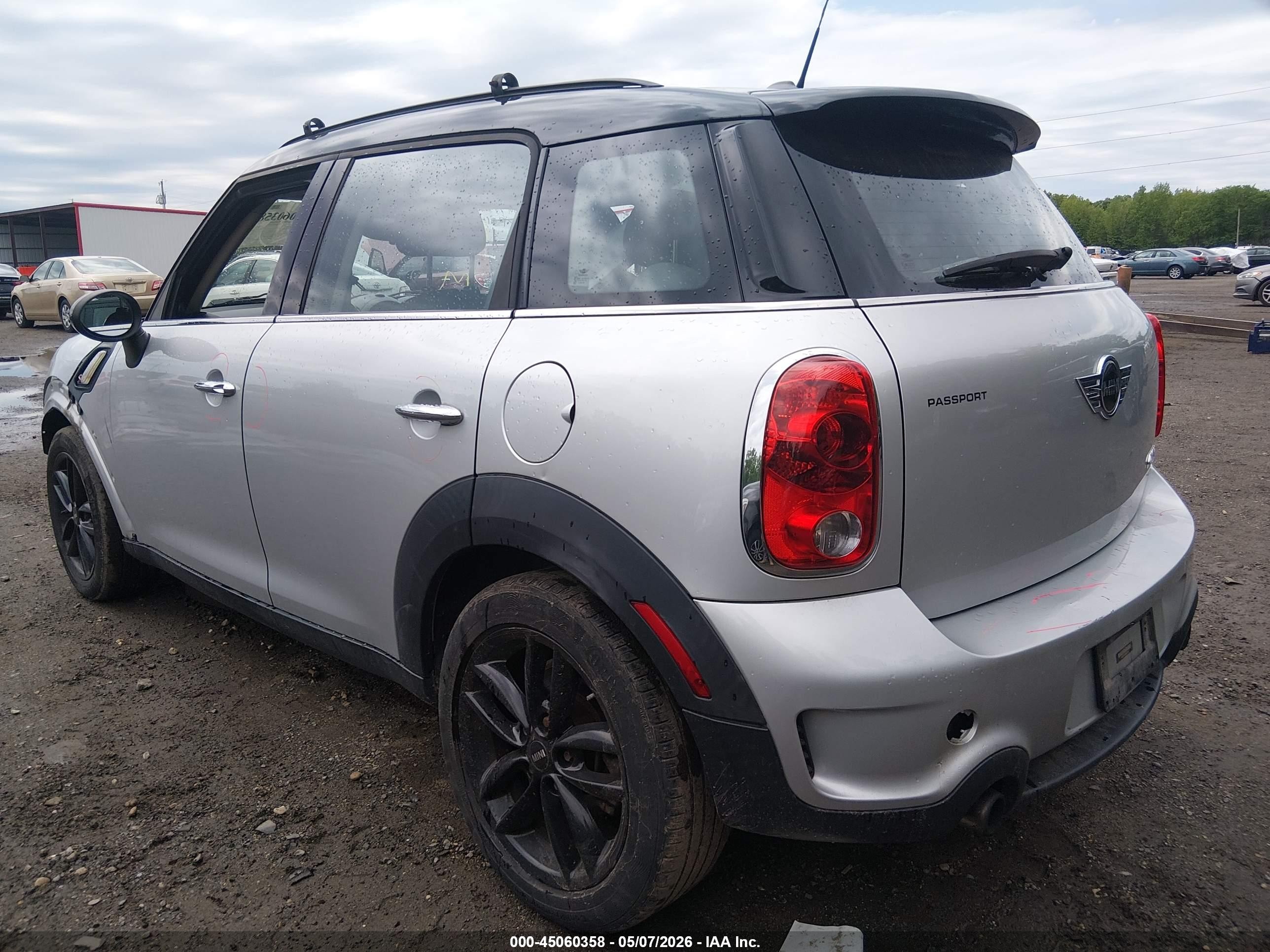 2013 Mini Countryman Cooper S Silver vin: WMWZC3C50DWM28397