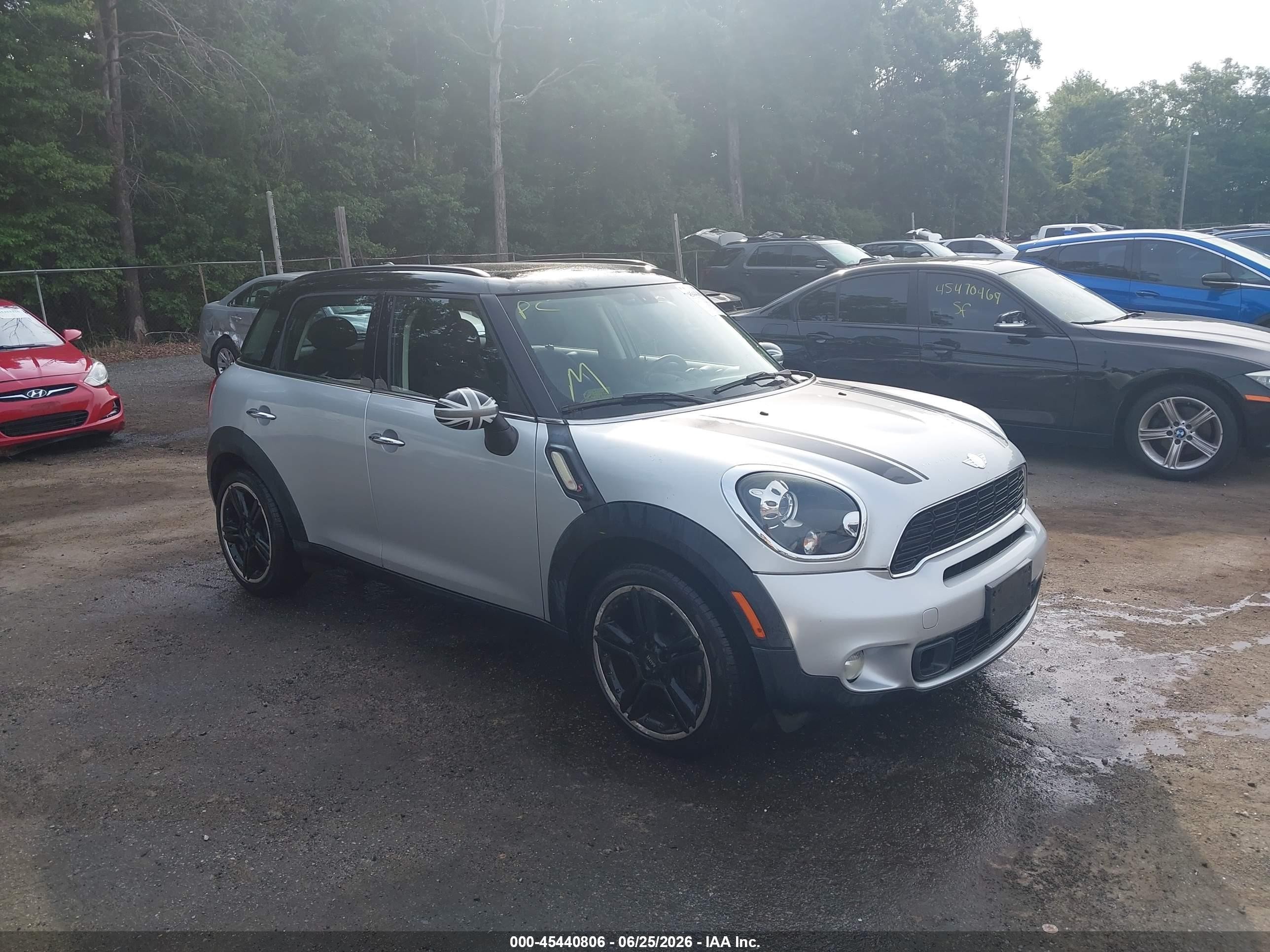 2013 Mini Countryman Cooper S Silver vin: WMWZC3C50DWP23631