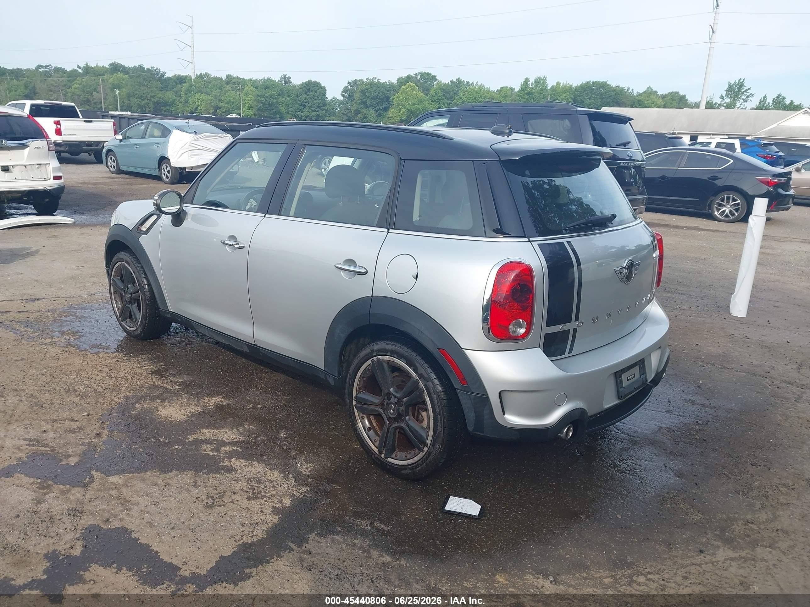 2013 Mini Countryman Cooper S Silver vin: WMWZC3C50DWP23631