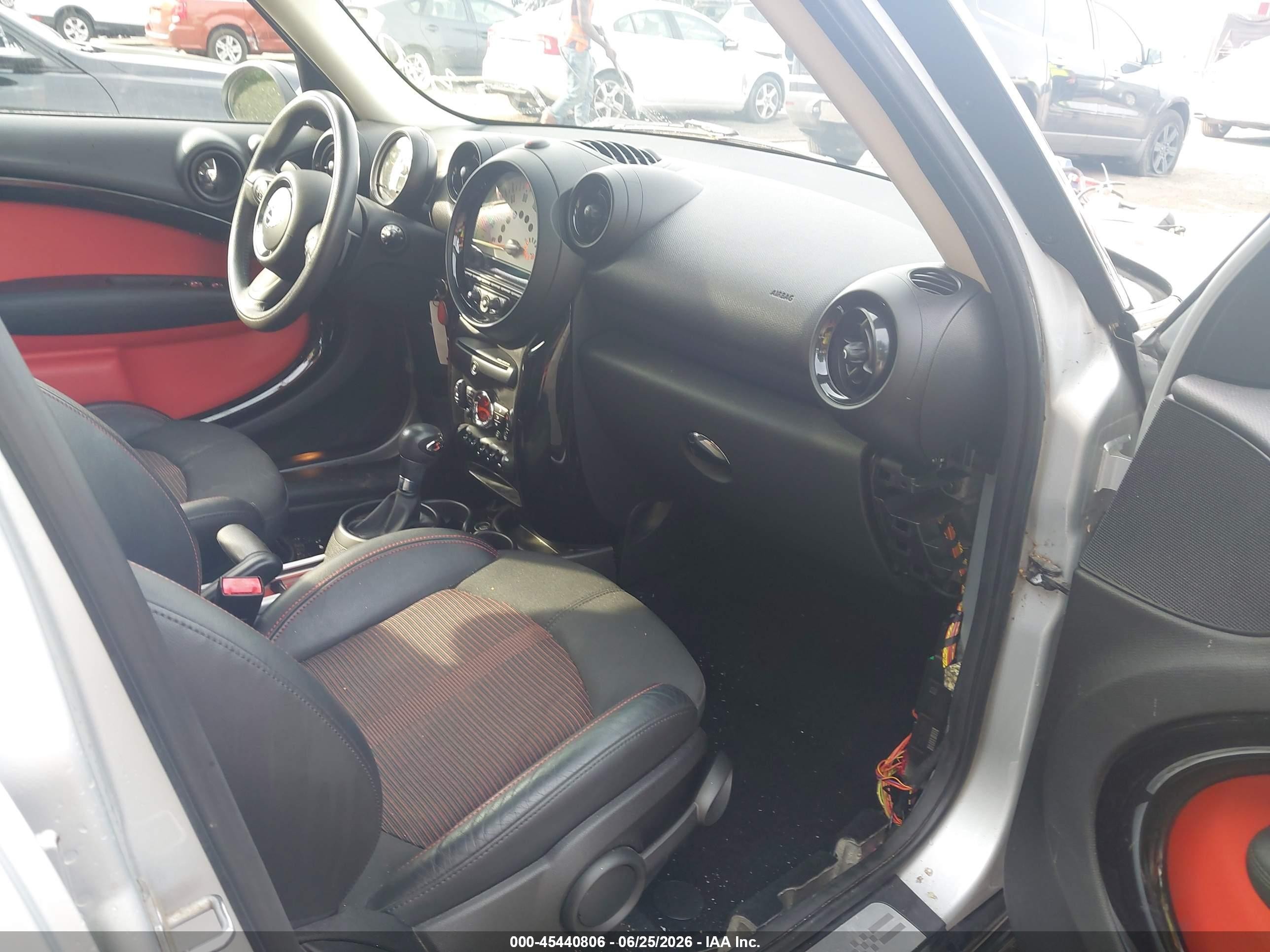 2013 Mini Countryman Cooper S Silver vin: WMWZC3C50DWP23631